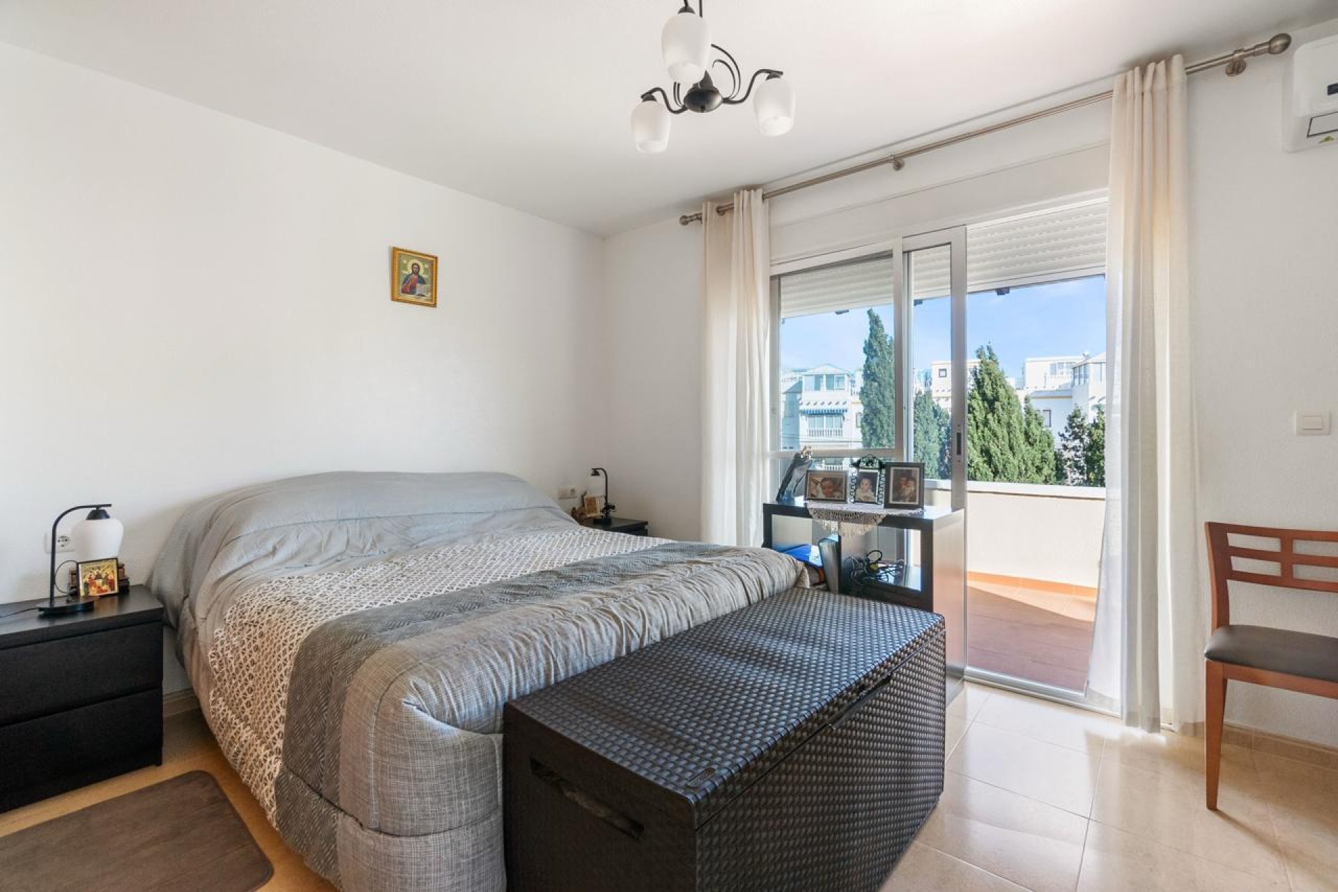 Återförsäljning - Detached villa -
Orihuela Costa - Las Filipinas