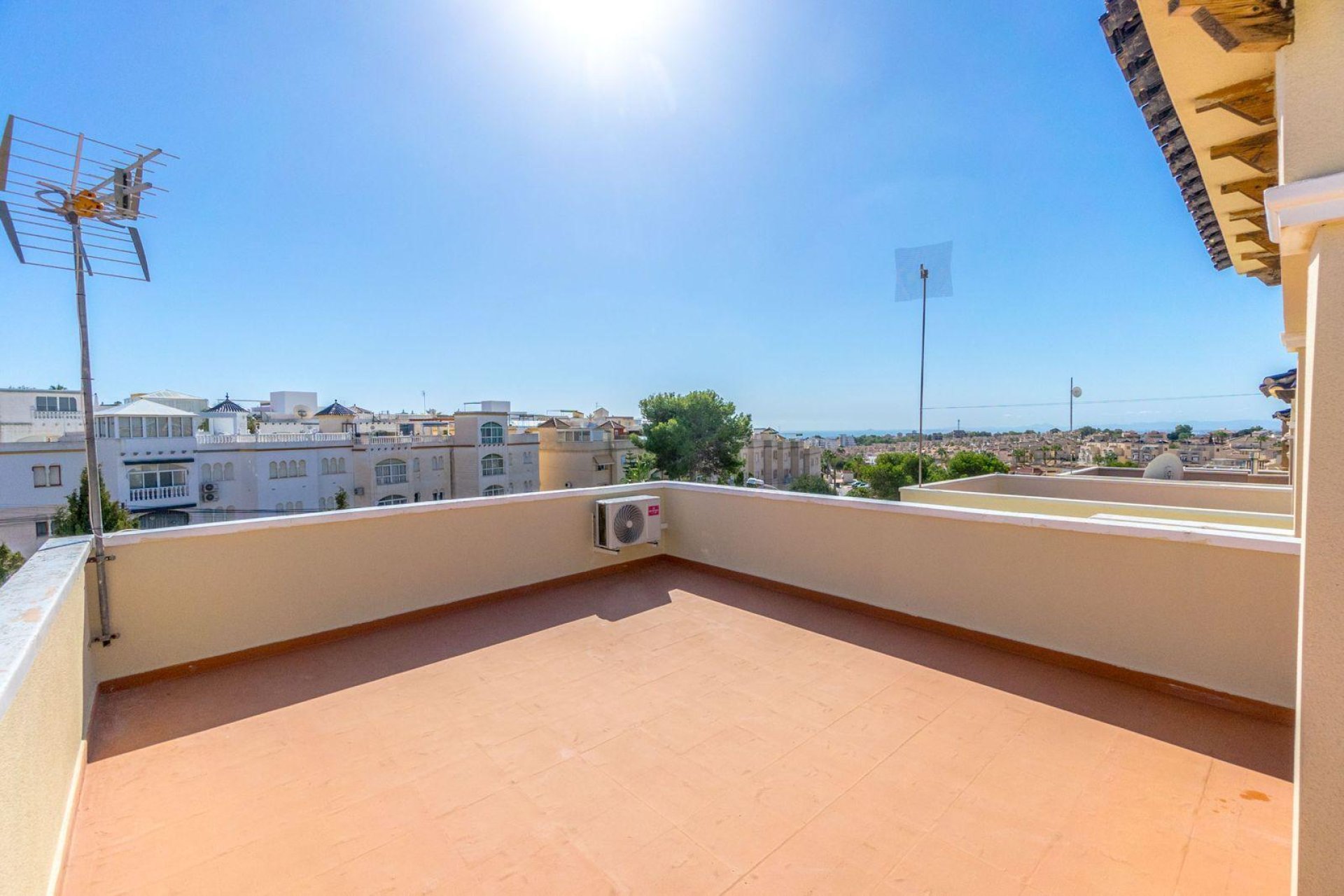 Återförsäljning - Detached villa -
Orihuela Costa - Las Filipinas