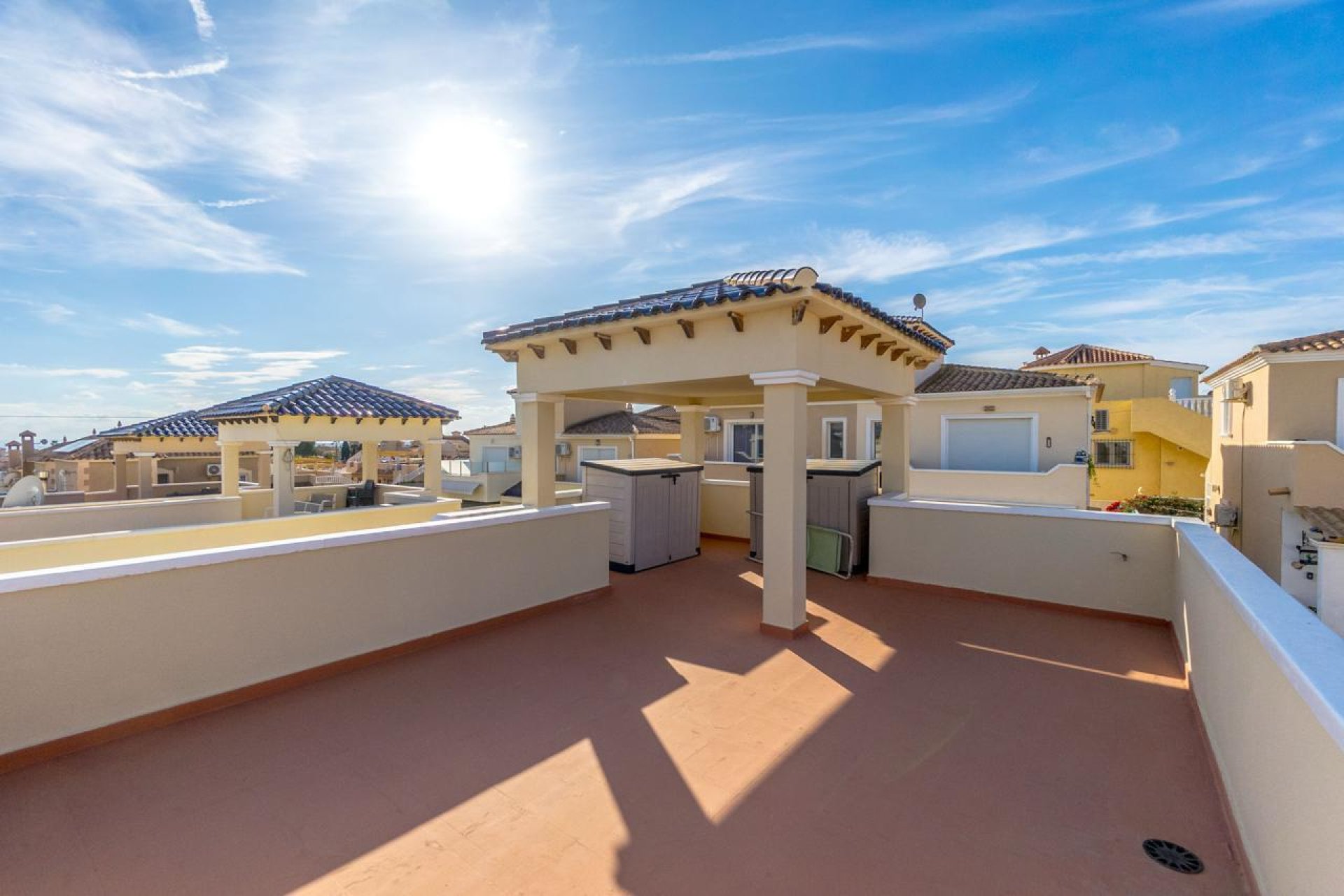 Återförsäljning - Detached villa -
Orihuela Costa - Las Filipinas