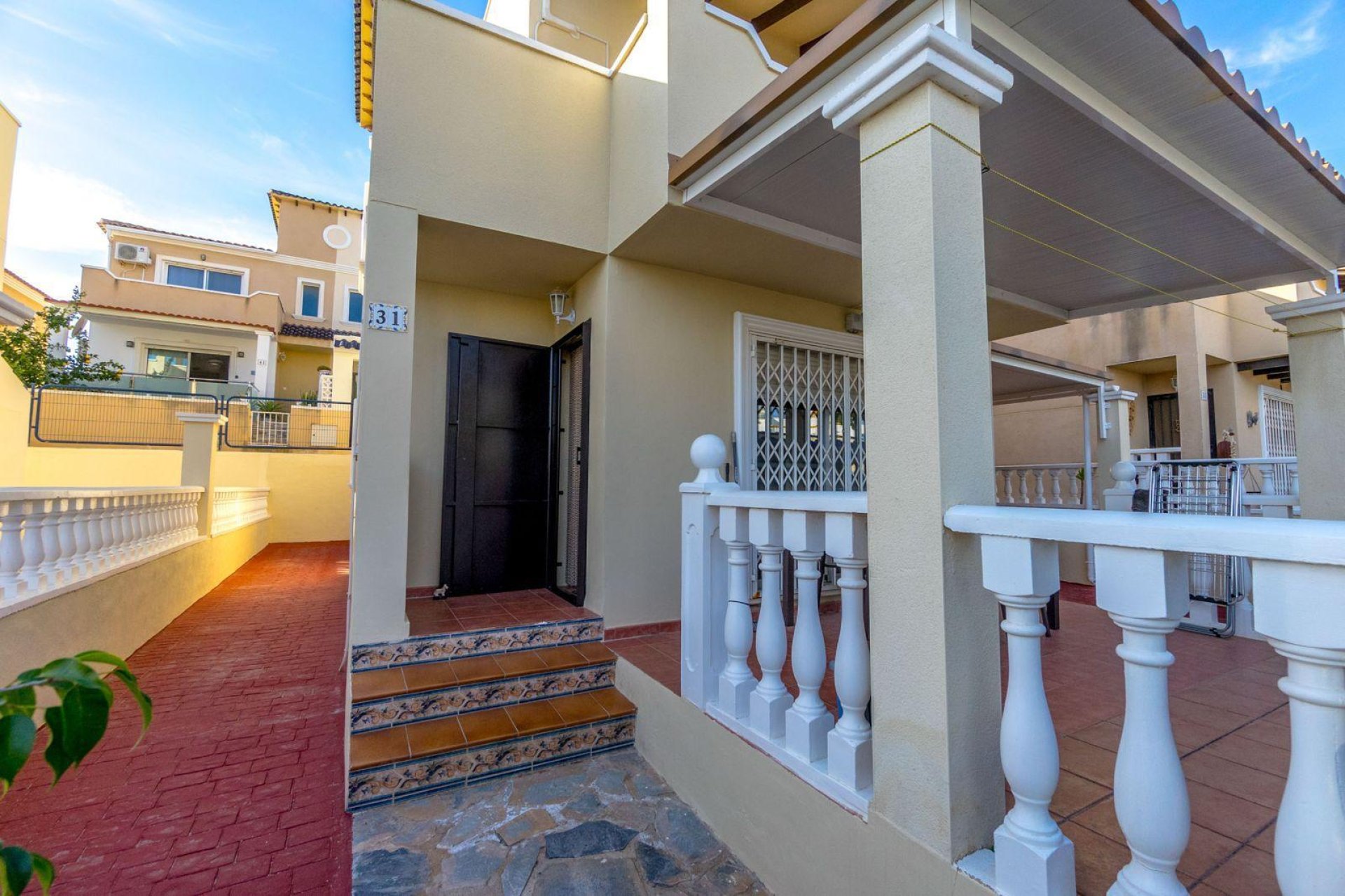 Återförsäljning - Detached villa -
Orihuela Costa - Las Filipinas