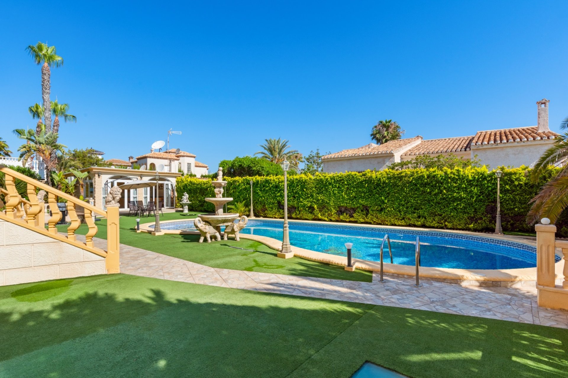 Återförsäljning - Detached villa -
Orihuela Costa - Playa Flamenca