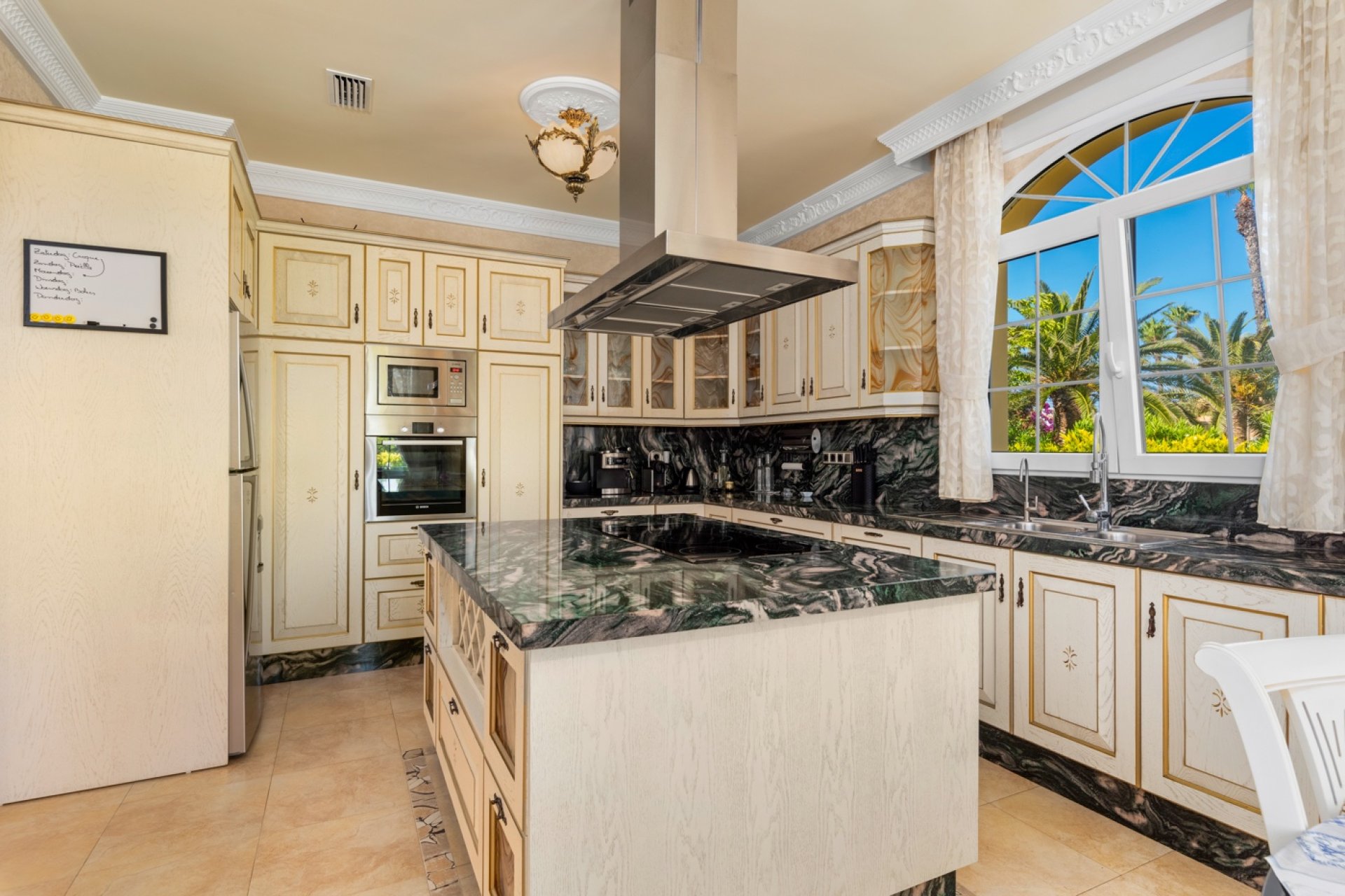 Återförsäljning - Detached villa -
Orihuela Costa - Playa Flamenca