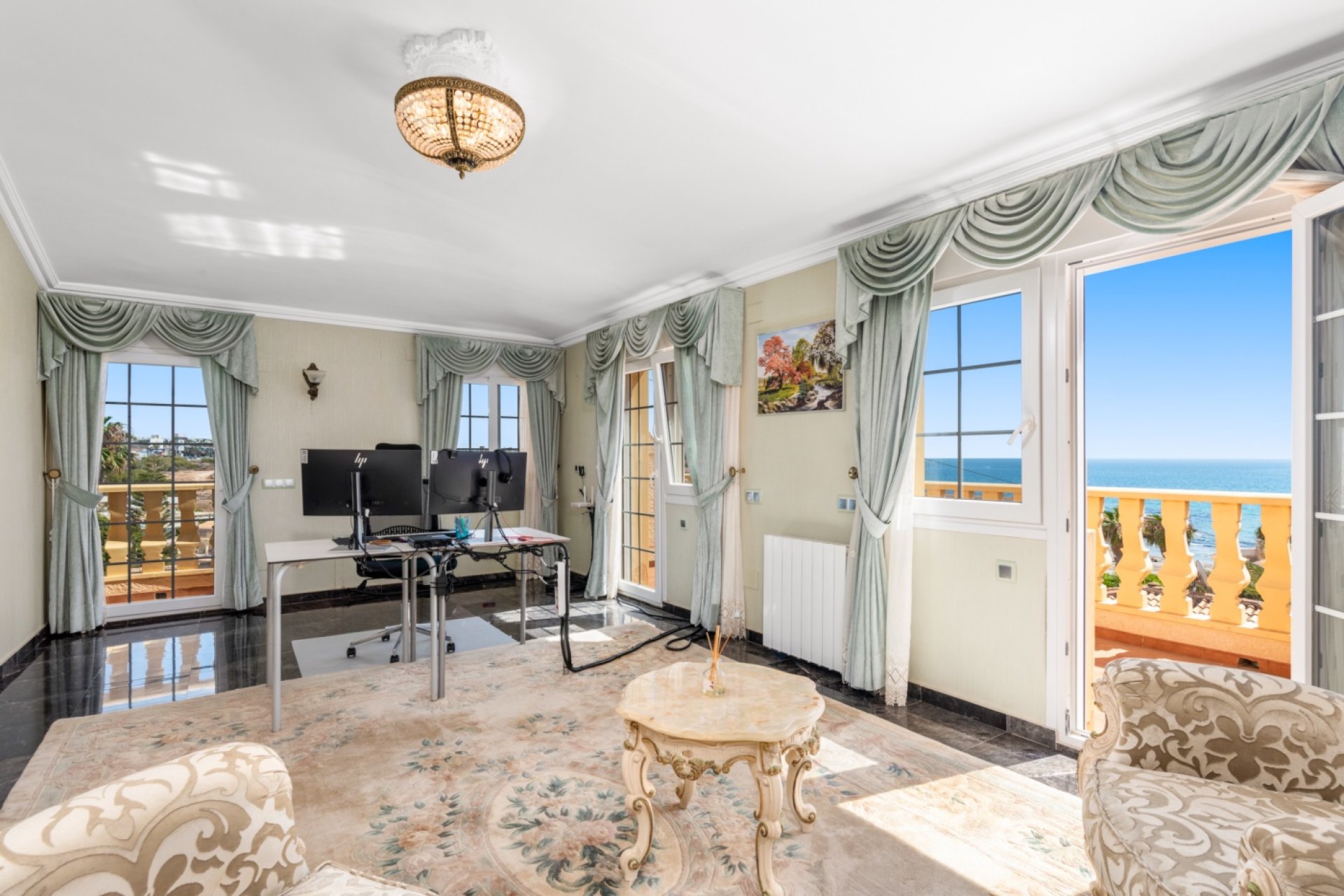 Återförsäljning - Detached villa -
Orihuela Costa - Playa Flamenca