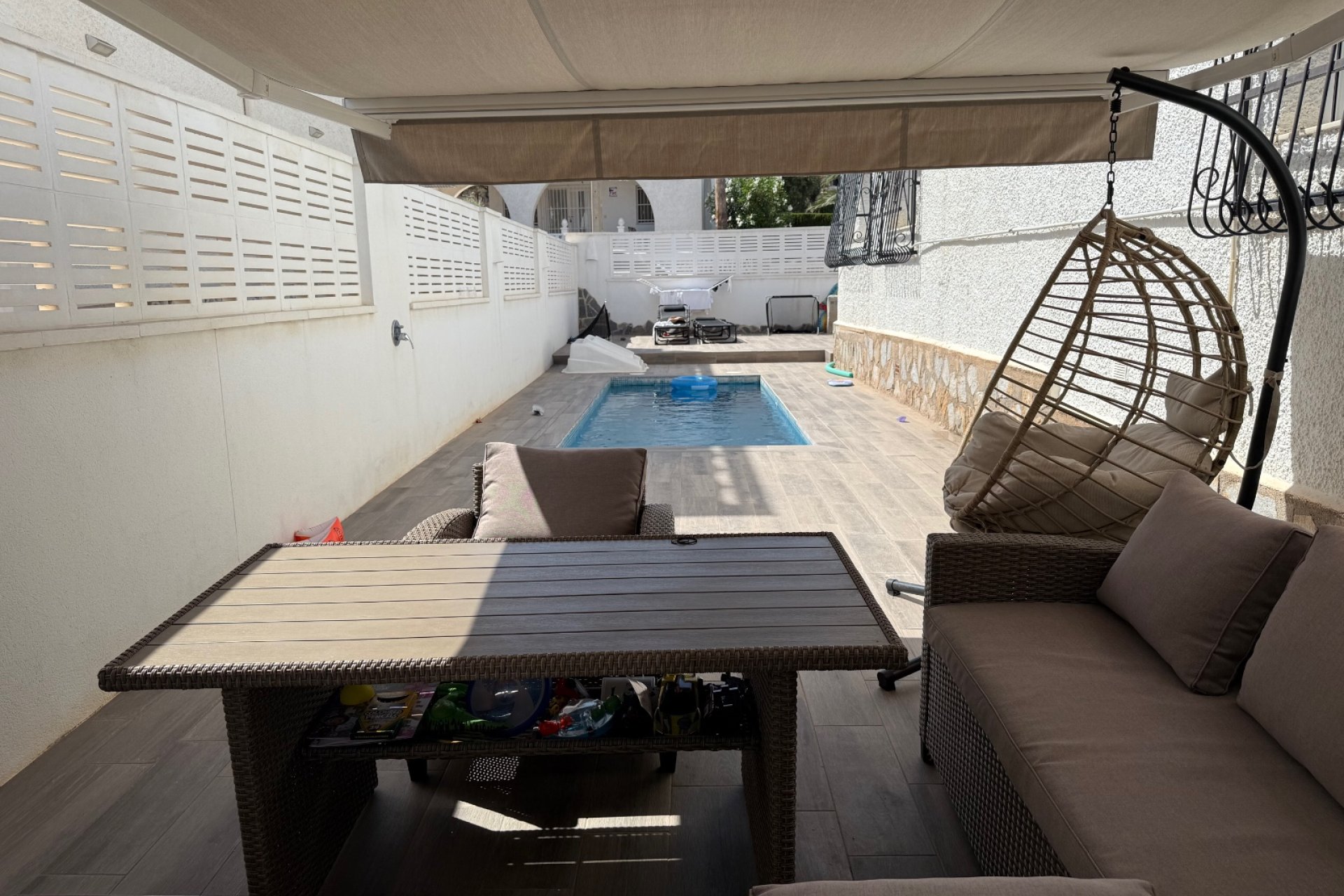 Återförsäljning - Detached villa -
Orihuela Costa - Villamartín