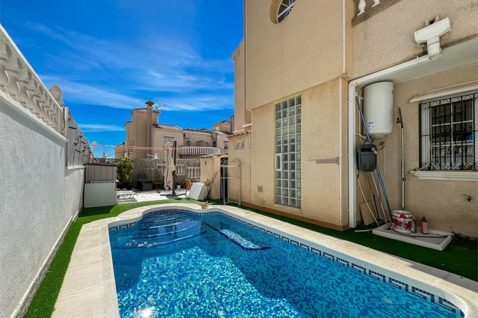 Återförsäljning - Detached villa -
Orihuela Costa - Villamartin