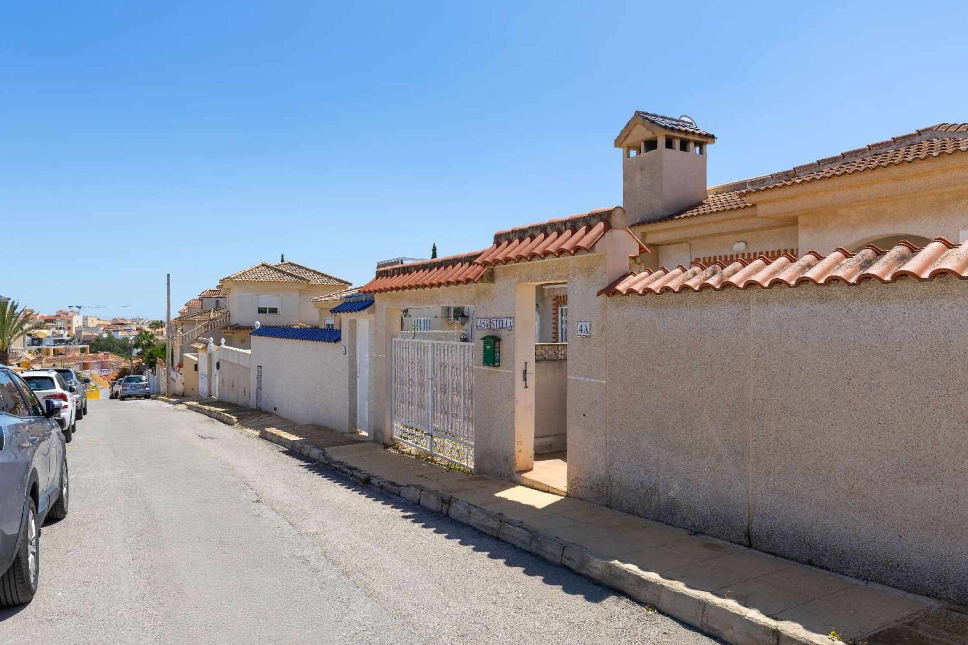 Återförsäljning - Detached villa -
Orihuela - Orihuela Costa