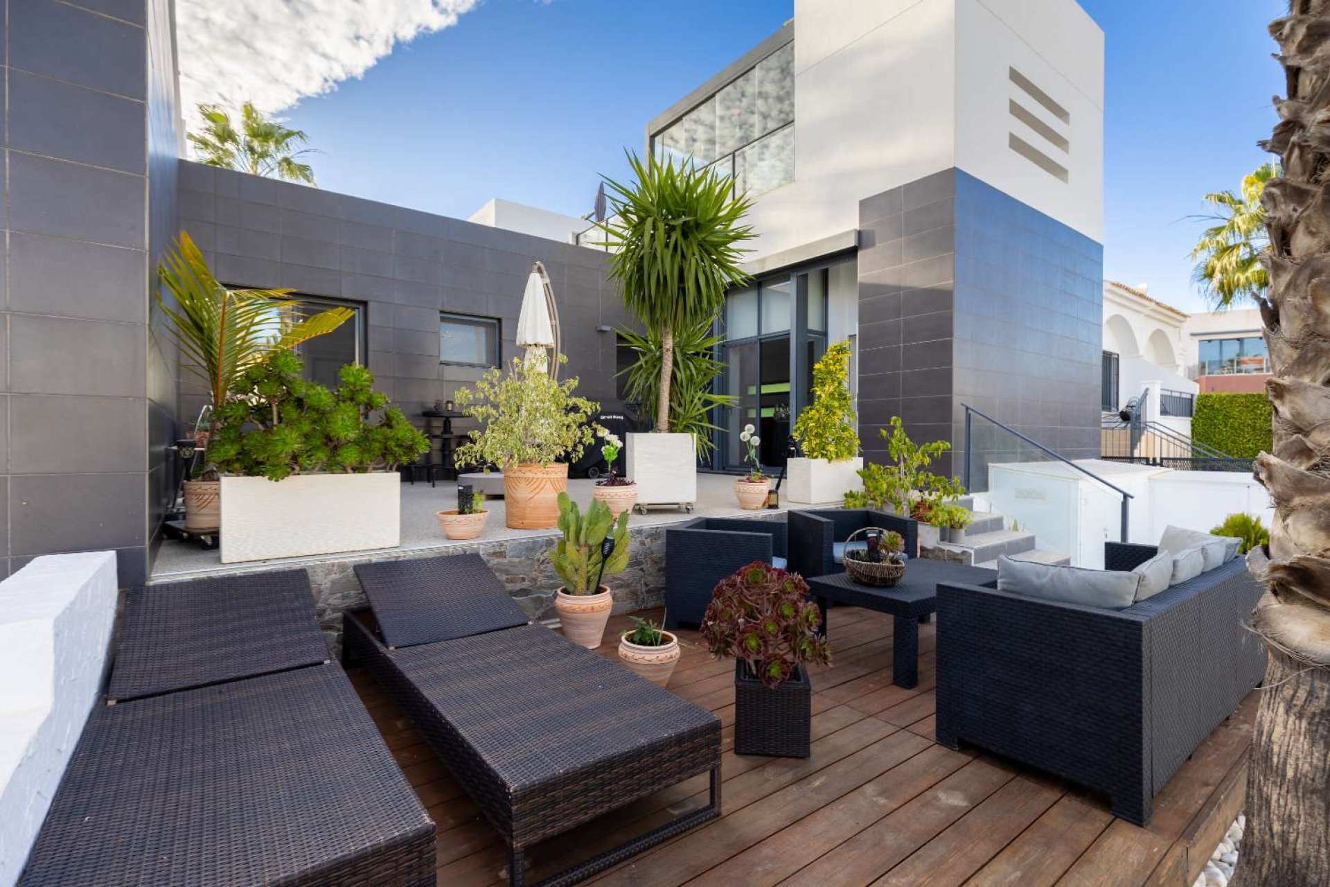 Återförsäljning - Detached villa -
Orihuela - Orihuela Costa