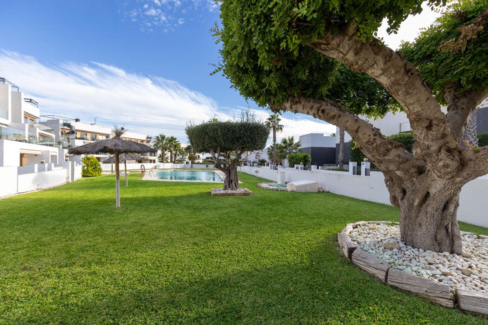 Återförsäljning - Detached villa -
Orihuela - Orihuela Costa