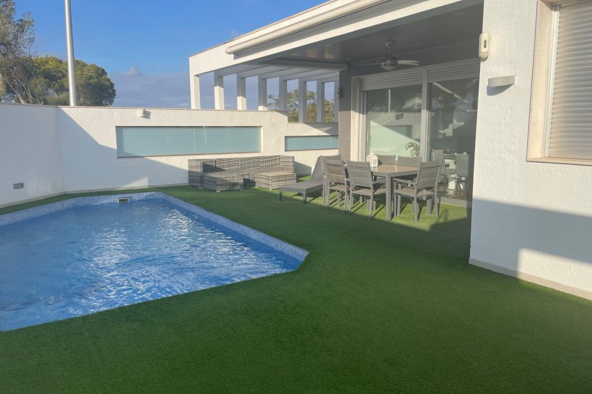 Återförsäljning - Detached villa -
Pilar de la Horadada - Costa Blanca Sur