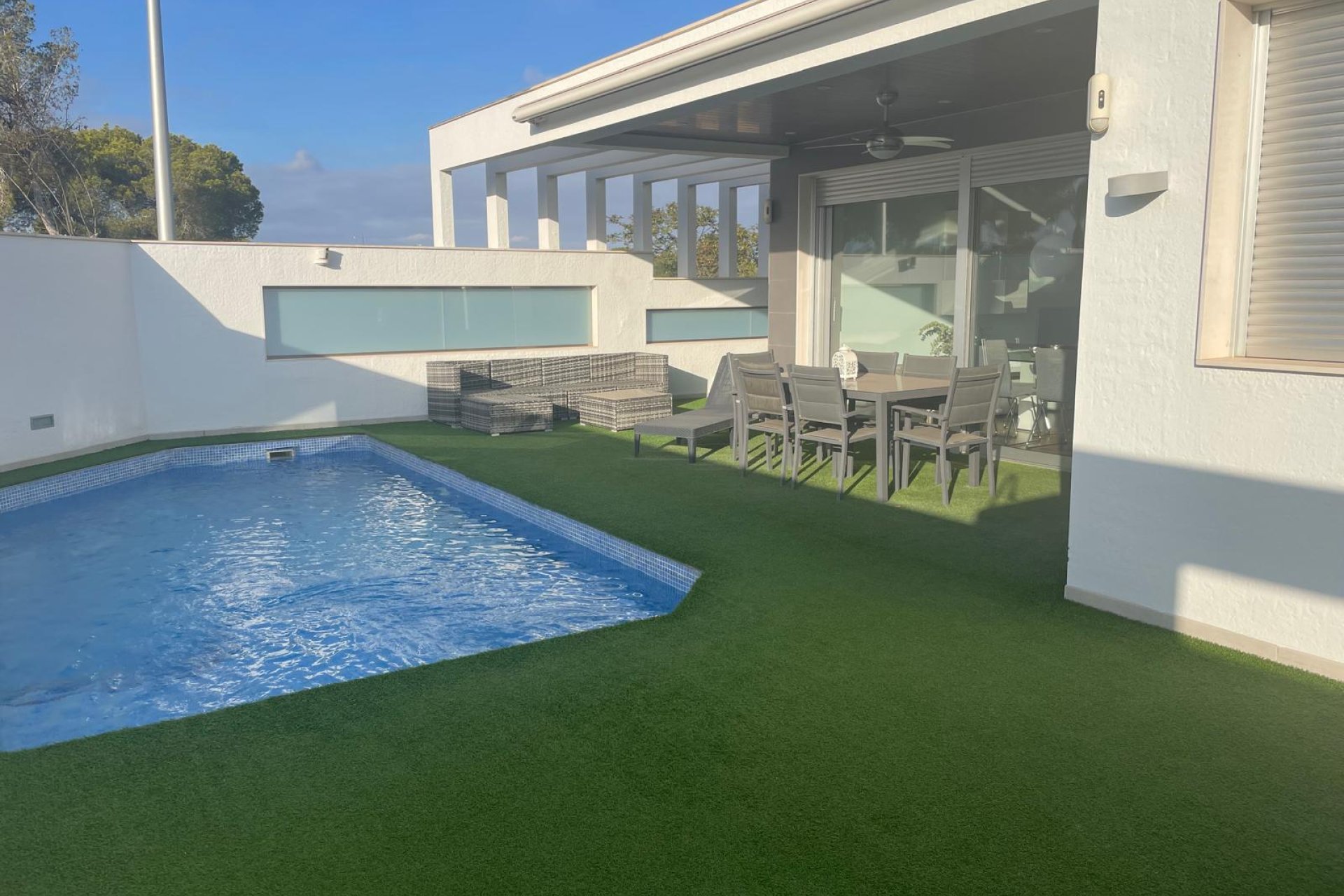 Återförsäljning - Detached villa -
Pilar de la Horadada - Costa Blanca Sur