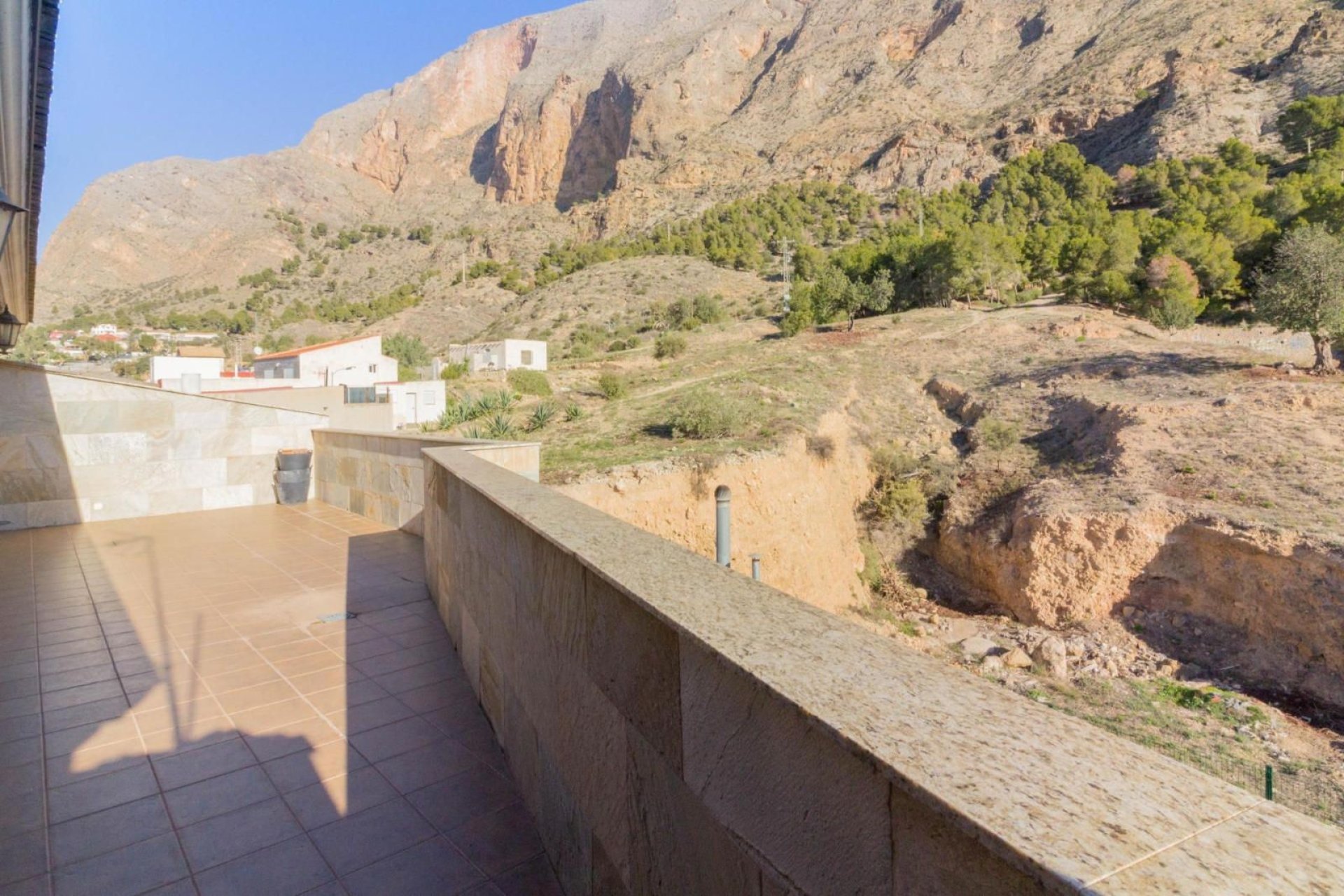 Återförsäljning - Detached villa -
Redován