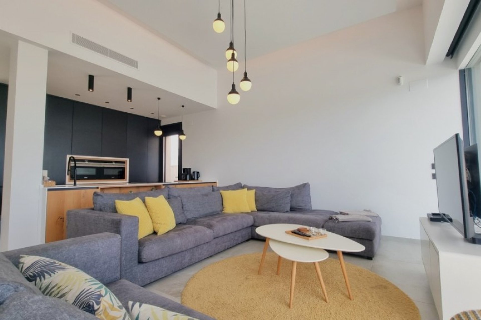 Återförsäljning - Detached villa -
Rojales