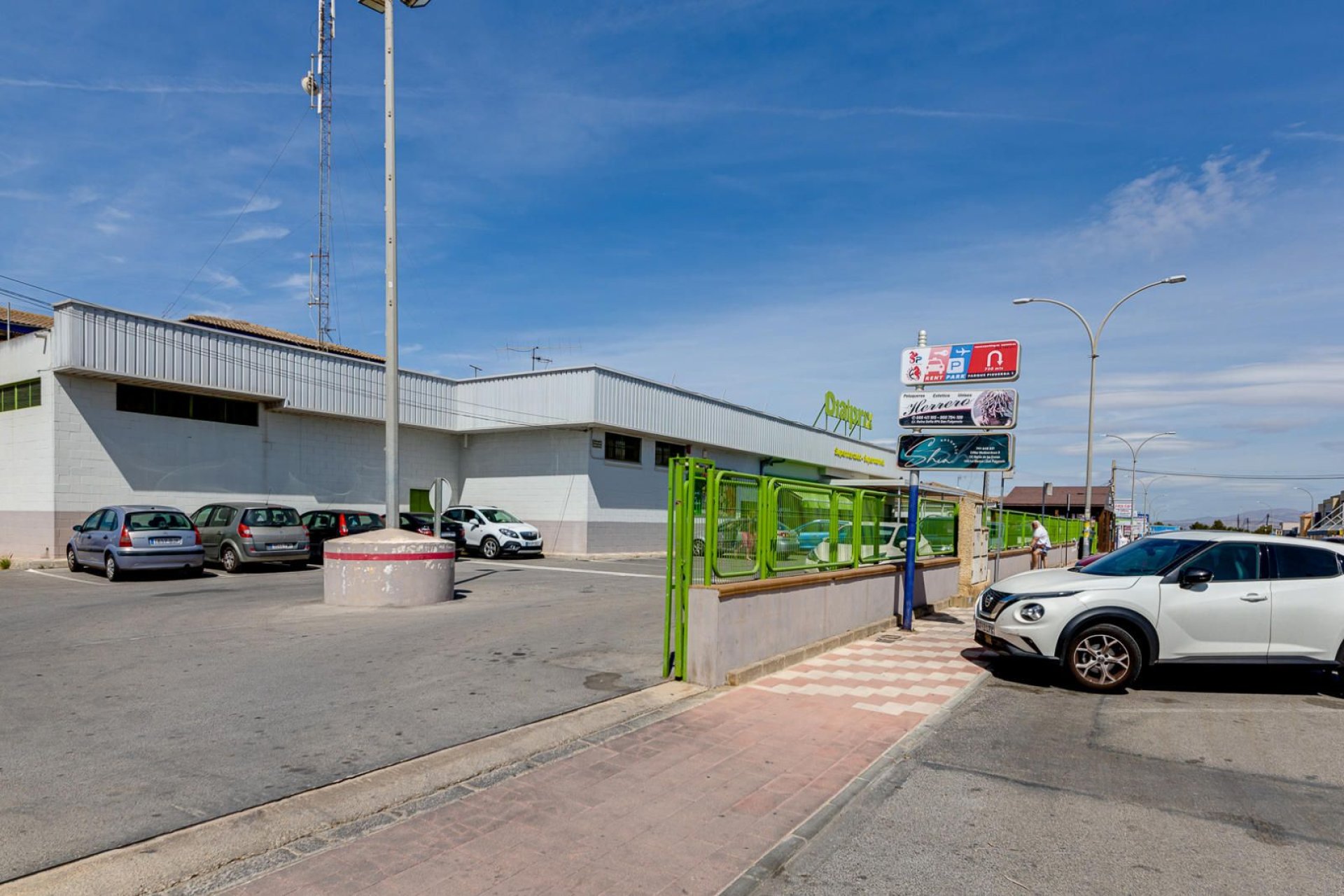 Återförsäljning - Detached villa -
San Fulgencio - La Marina