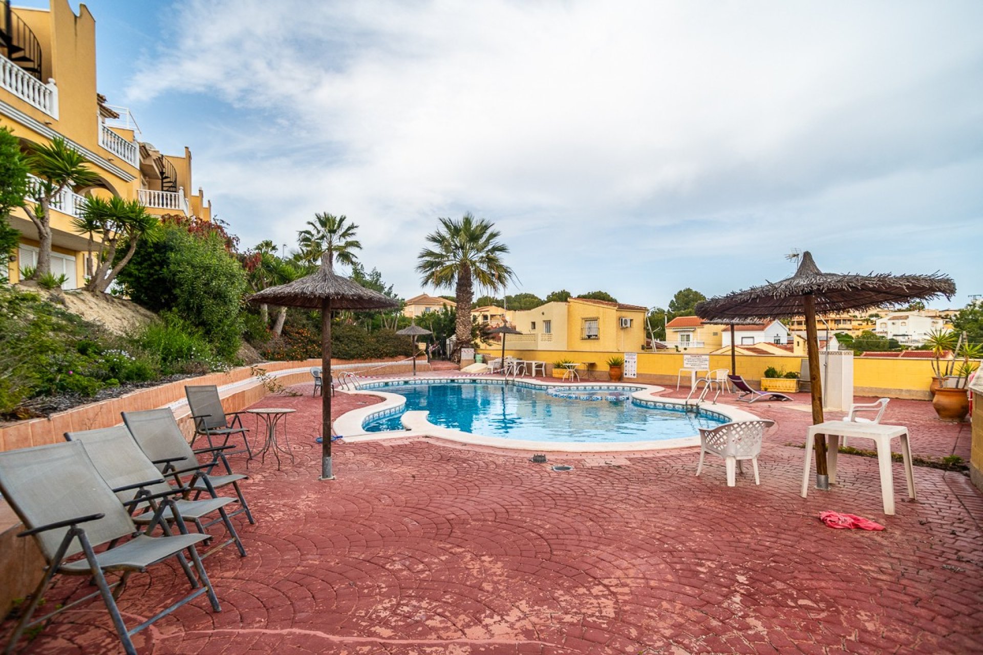 Återförsäljning - Detached villa -
San Fulgencio - urb.la marina