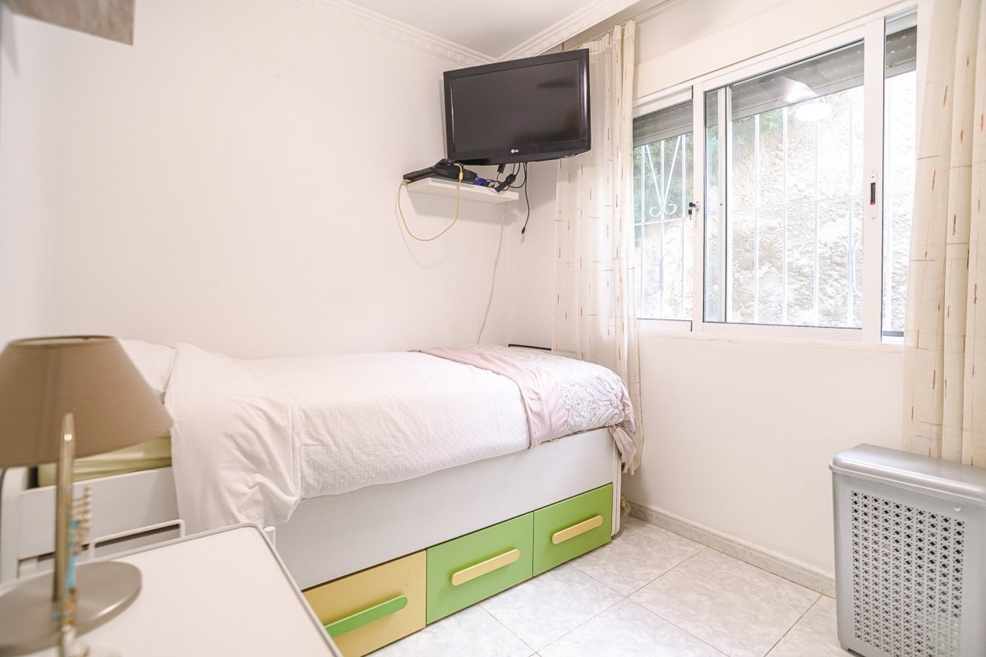 Återförsäljning - Detached villa -
San Fulgencio - urb.la marina