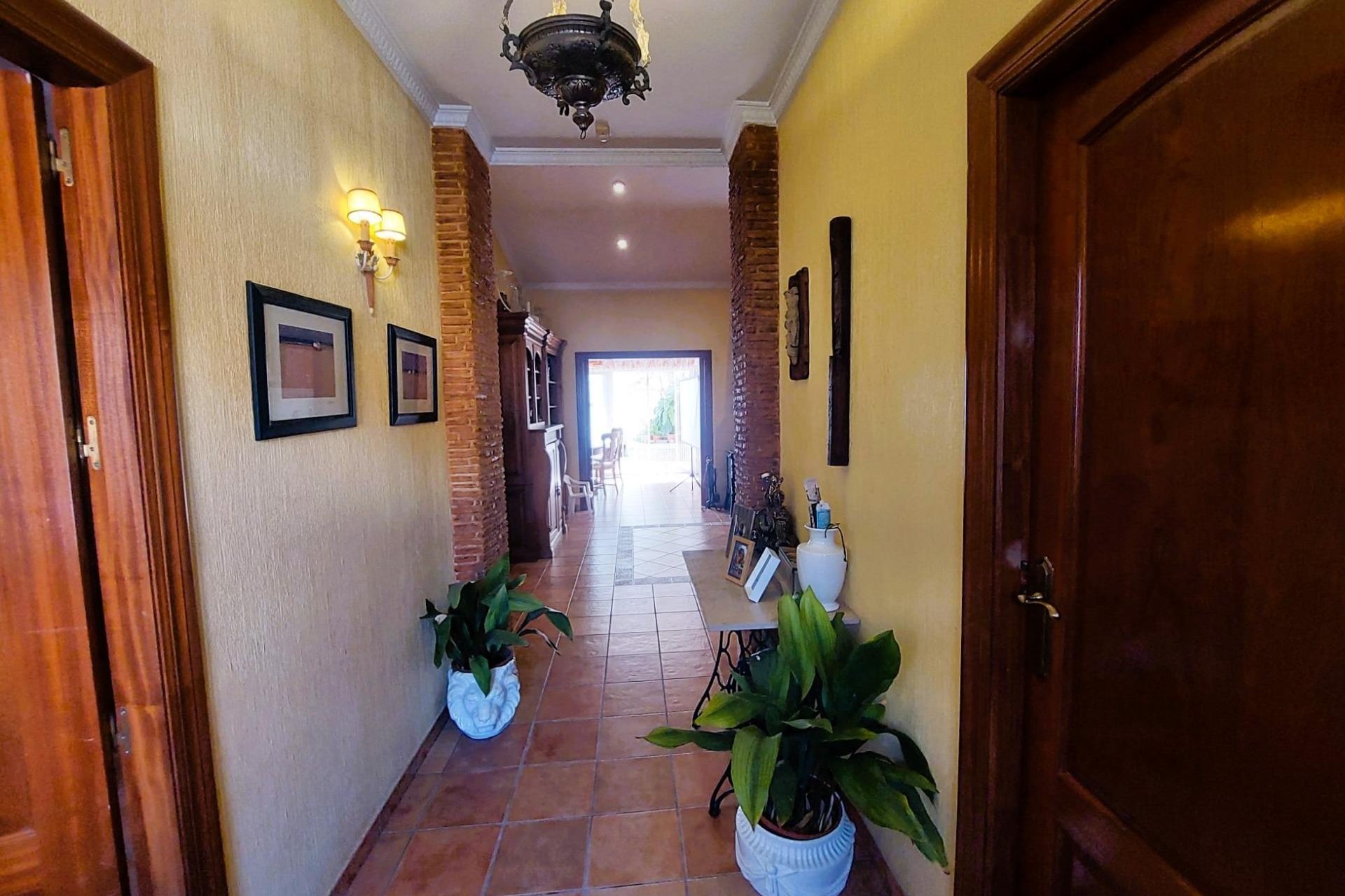 Återförsäljning - Detached villa -
Torrevieja - Center