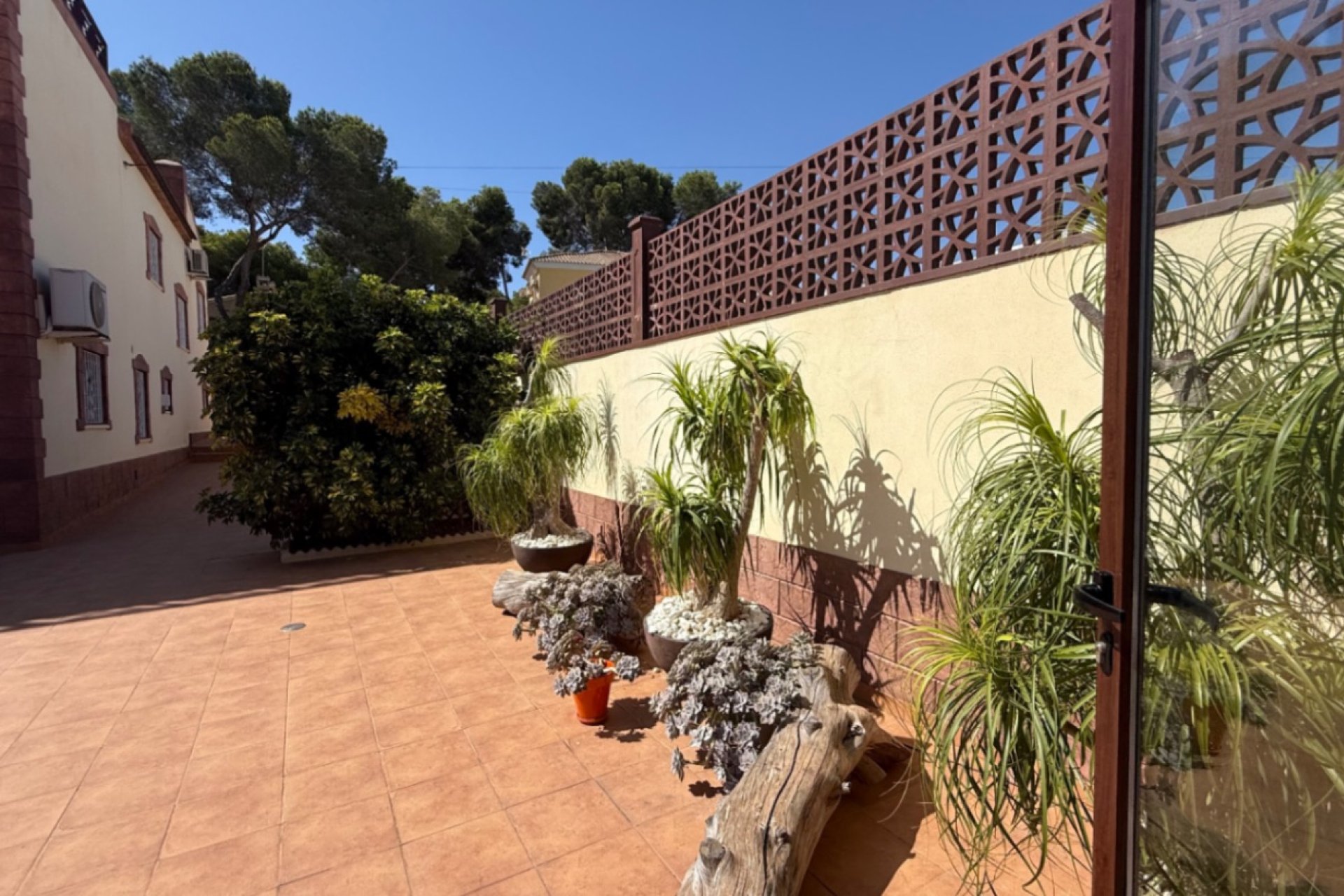 Återförsäljning - Detached villa -
Torrevieja - Costa Blanca Sur