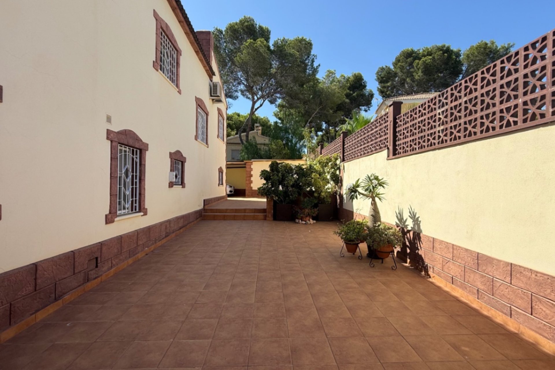 Återförsäljning - Detached villa -
Torrevieja - Costa Blanca Sur