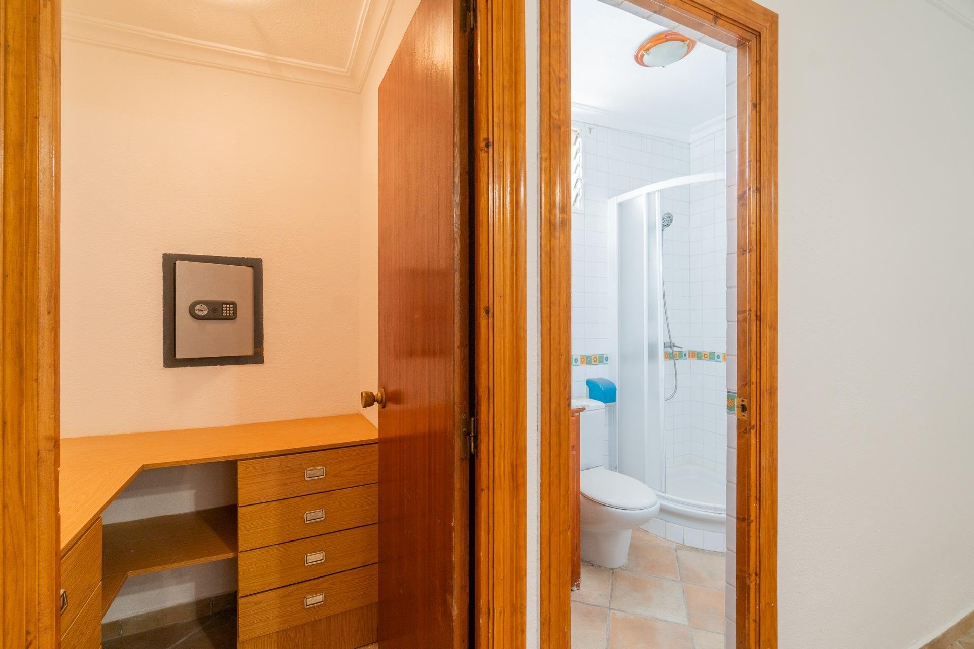 Återförsäljning - Detached villa -
Torrevieja - Orihuela costa