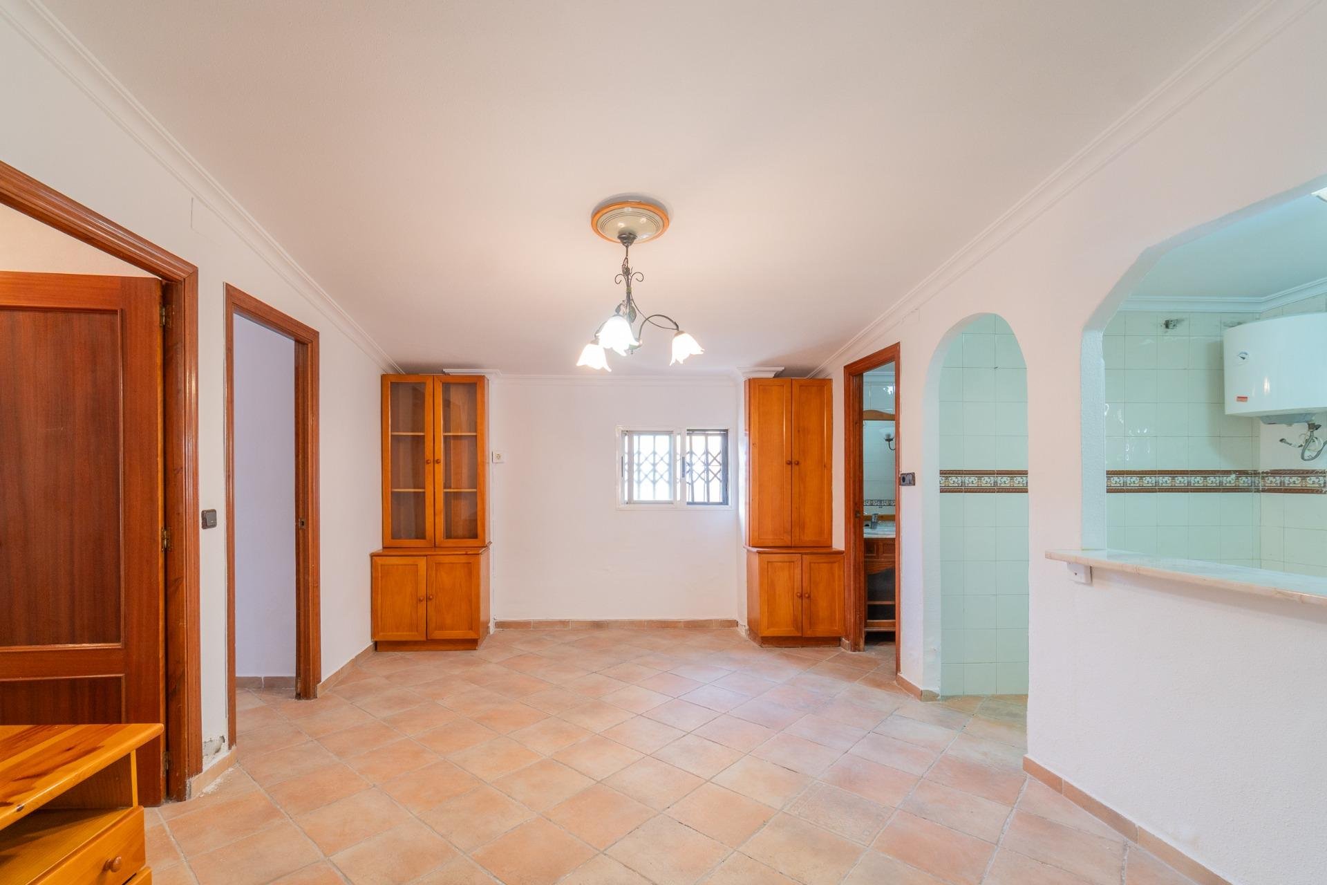 Återförsäljning - Detached villa -
Torrevieja - Orihuela costa