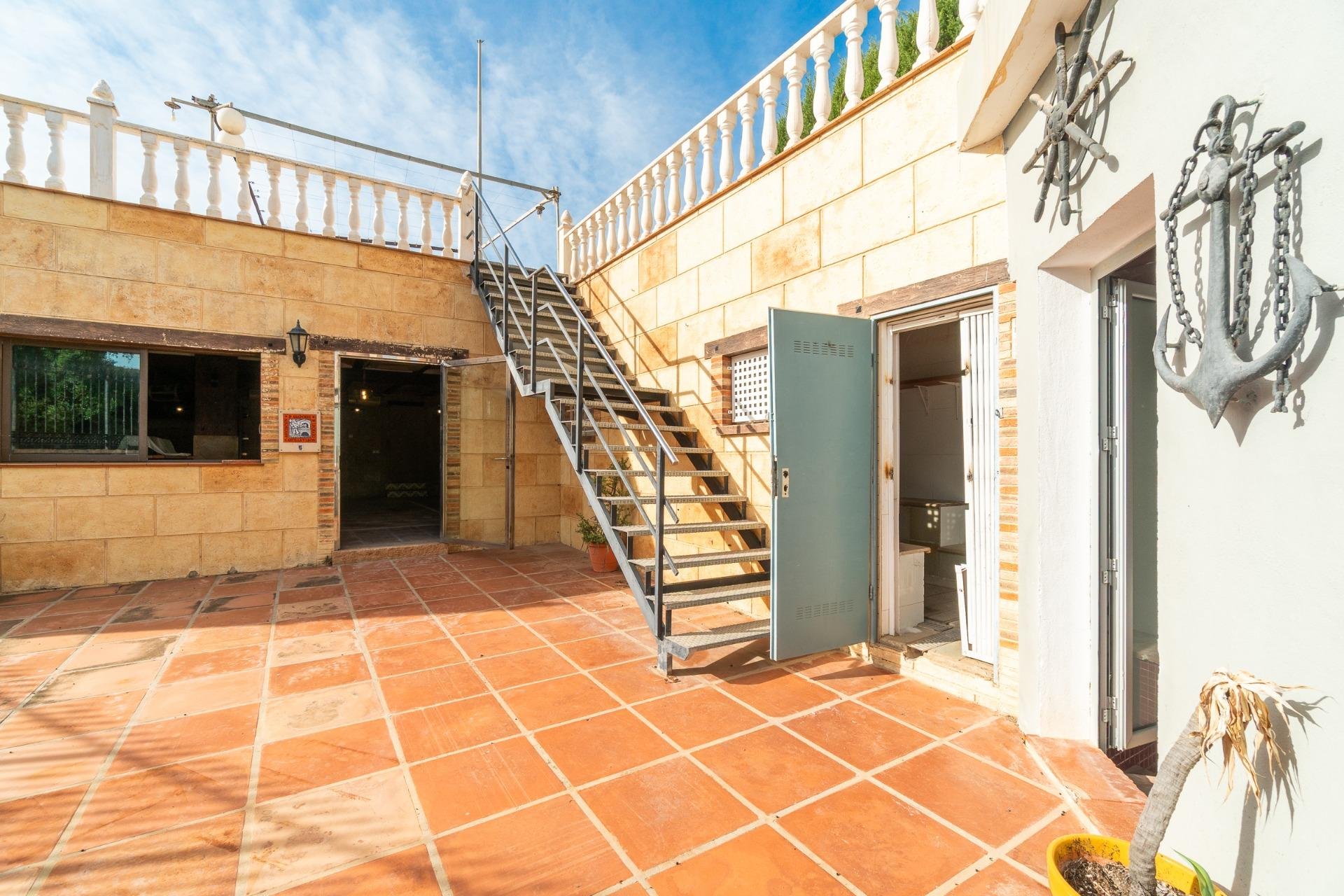 Återförsäljning - Detached villa -
Torrevieja - Orihuela costa