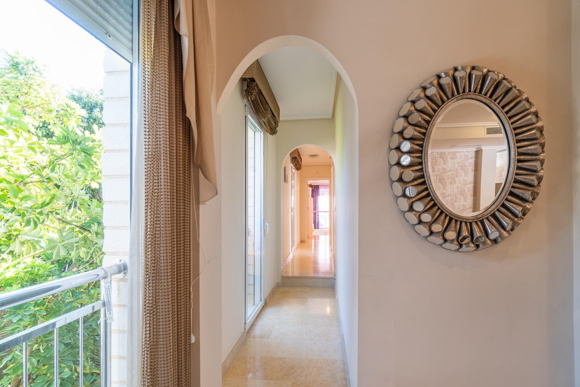 Återförsäljning - Detached villa -
Torrevieja - Torre la mata