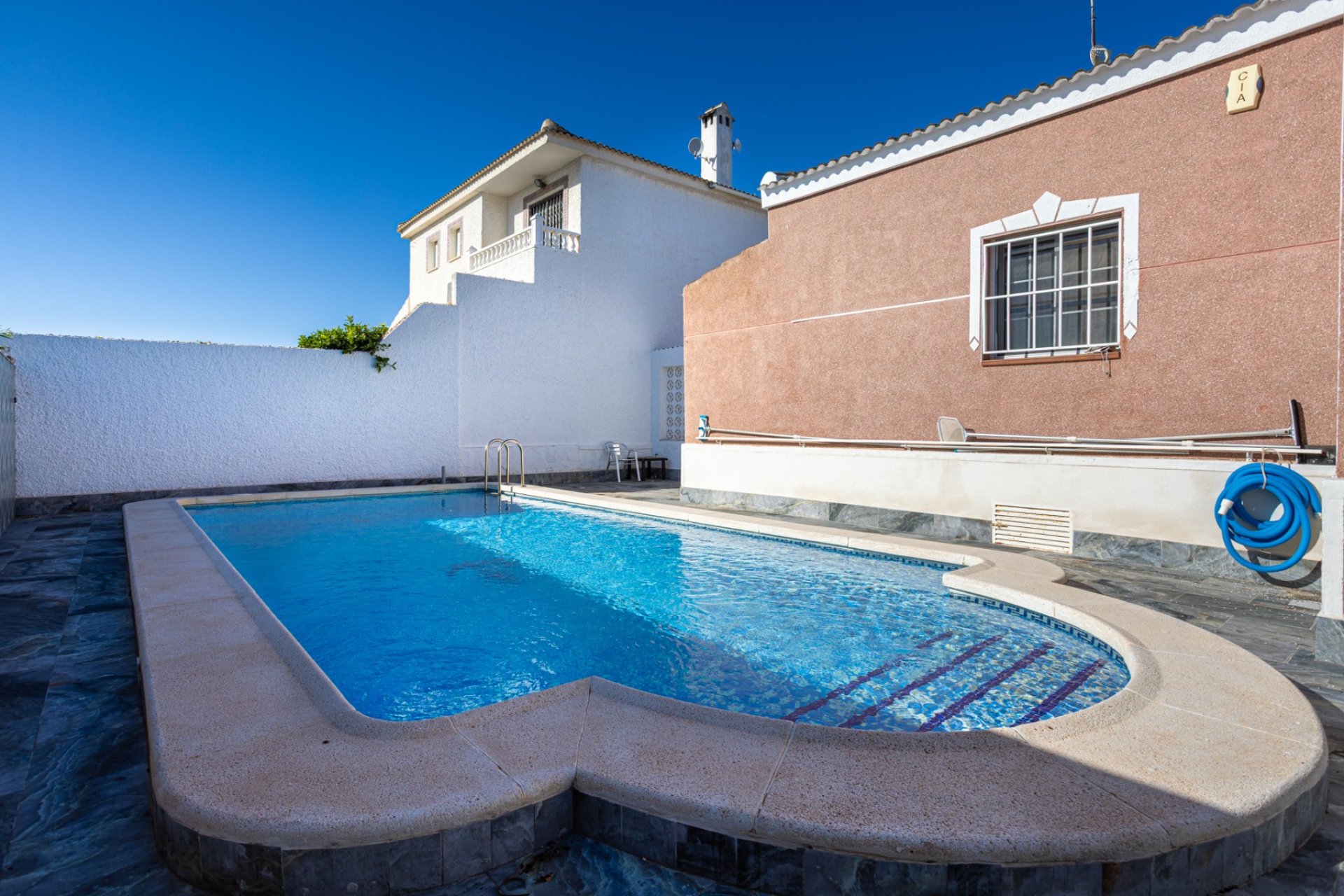 Återförsäljning - Detached villa -
Torrevieja - Urbanización San Luis