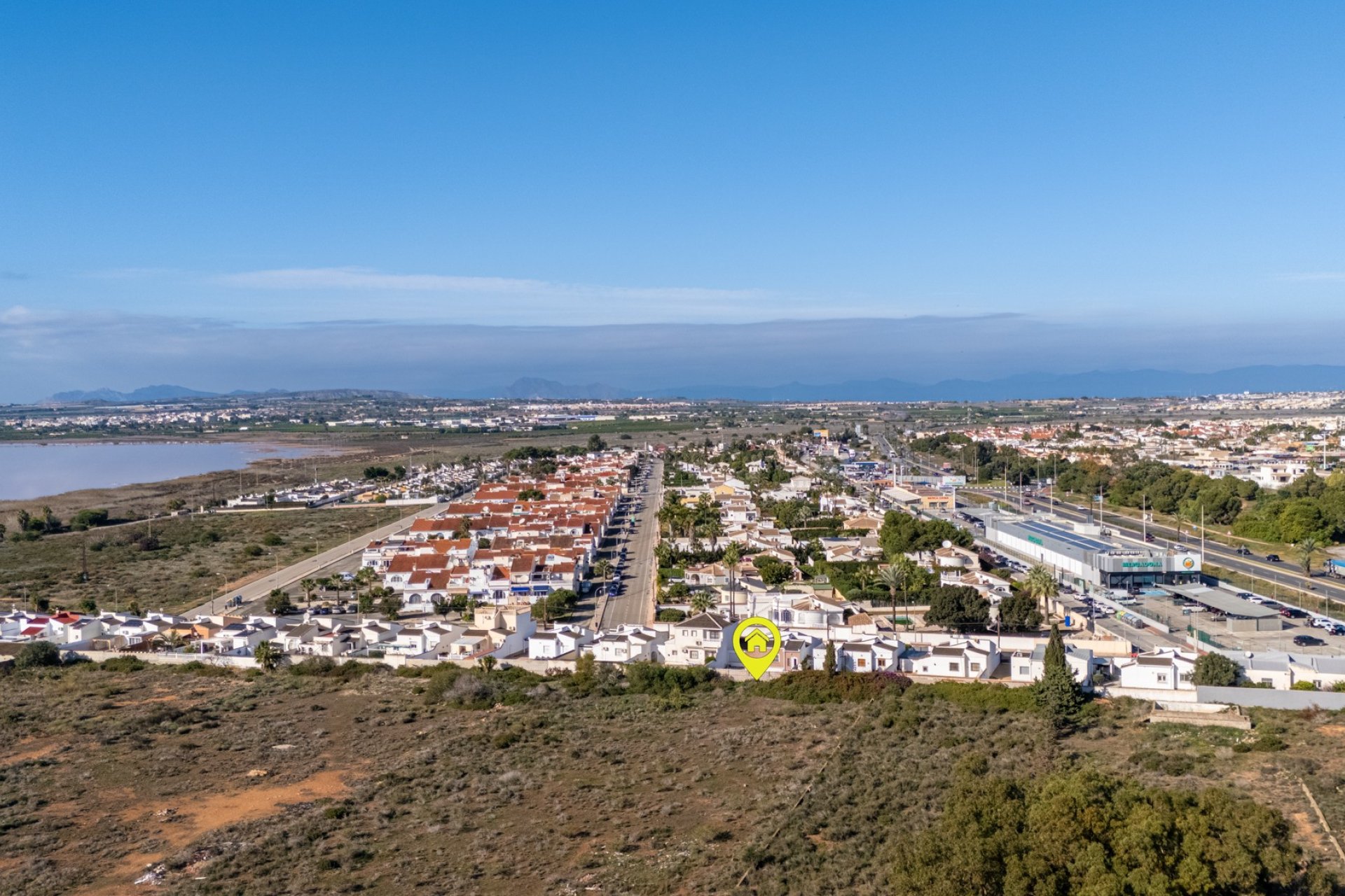 Återförsäljning - Detached villa -
Torrevieja - Urbanización San Luis