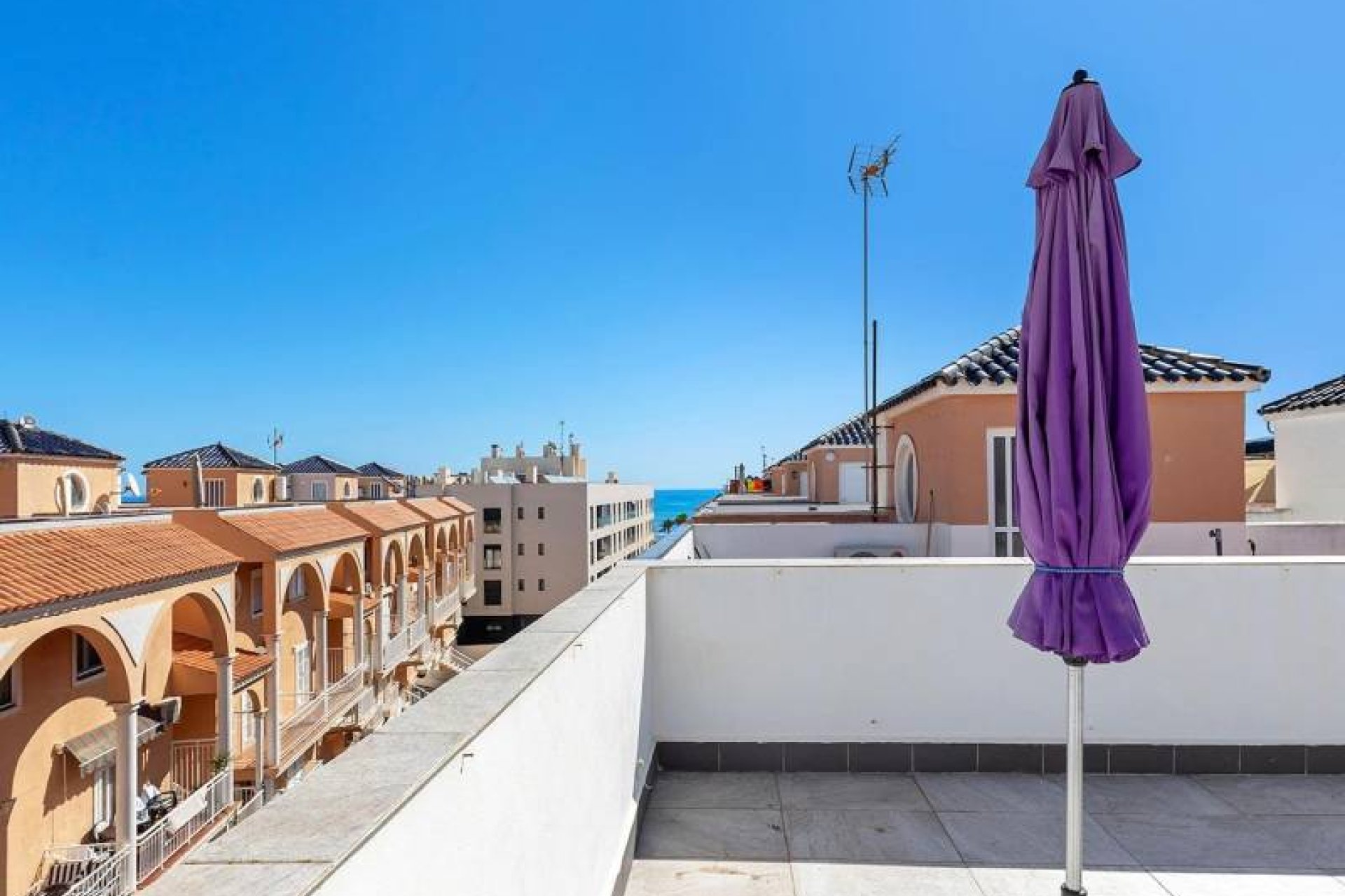 Återförsäljning - Duplex Penthouse -
Torrevieja - La Mata