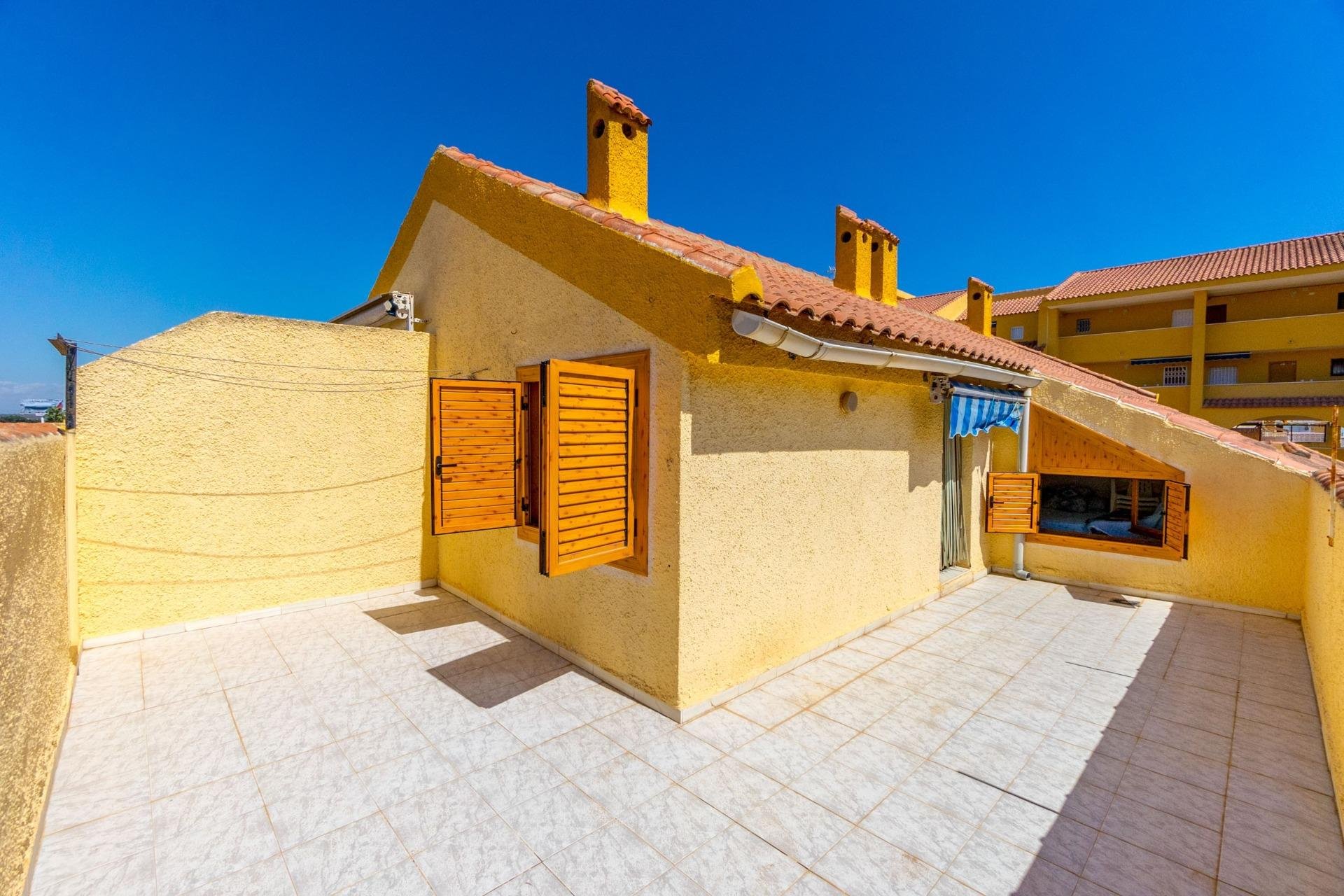 Återförsäljning - Duplex -
Torrevieja - La Mata