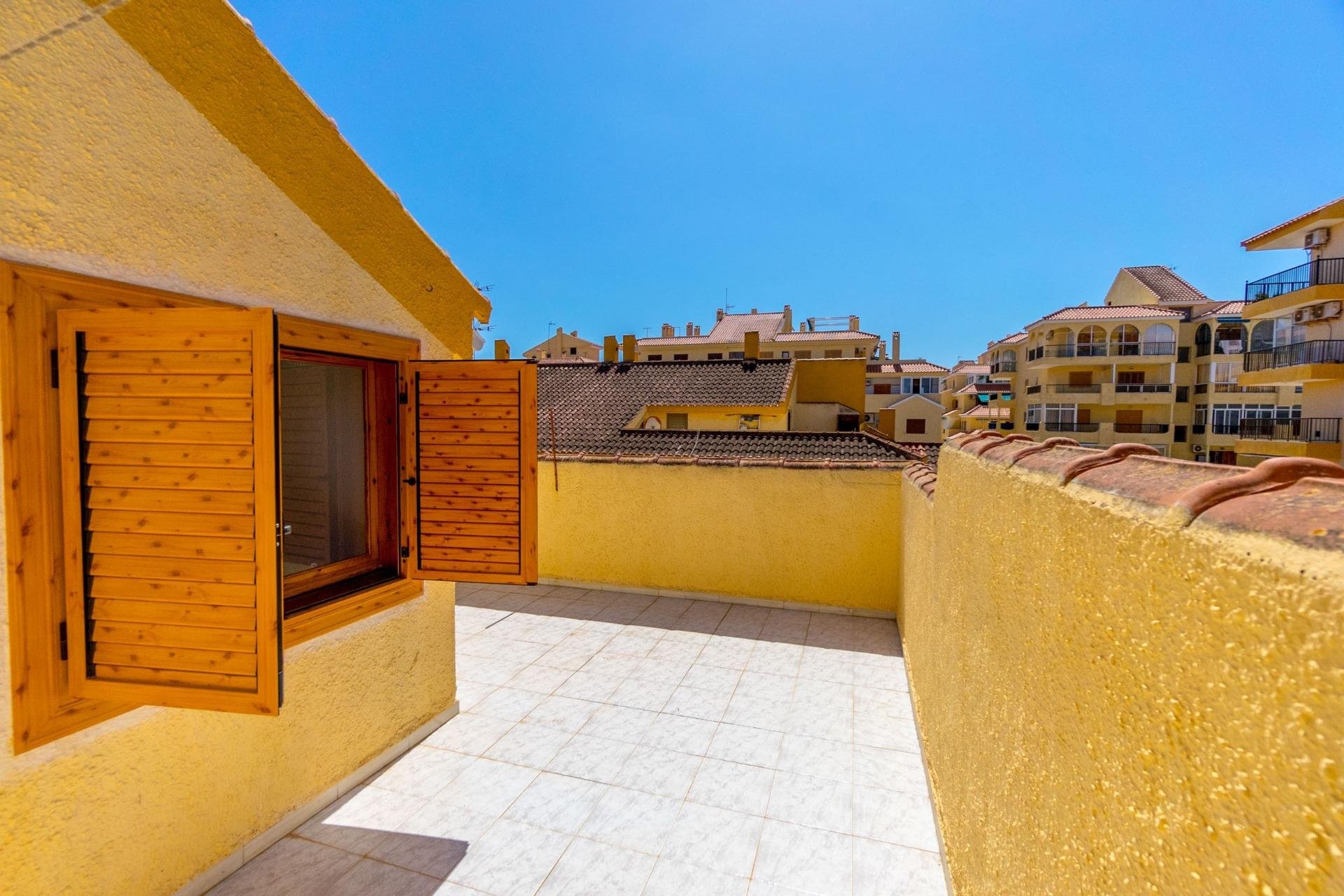 Återförsäljning - Duplex -
Torrevieja - La Mata