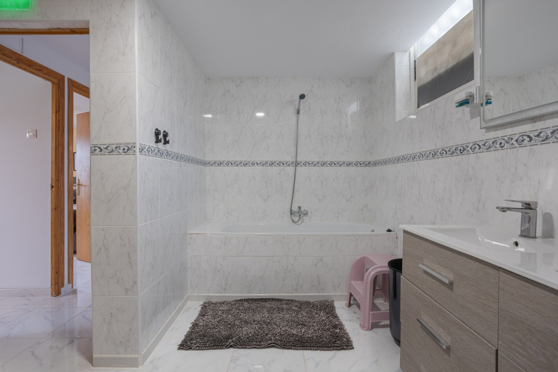 Återförsäljning - Finca -
Albatera