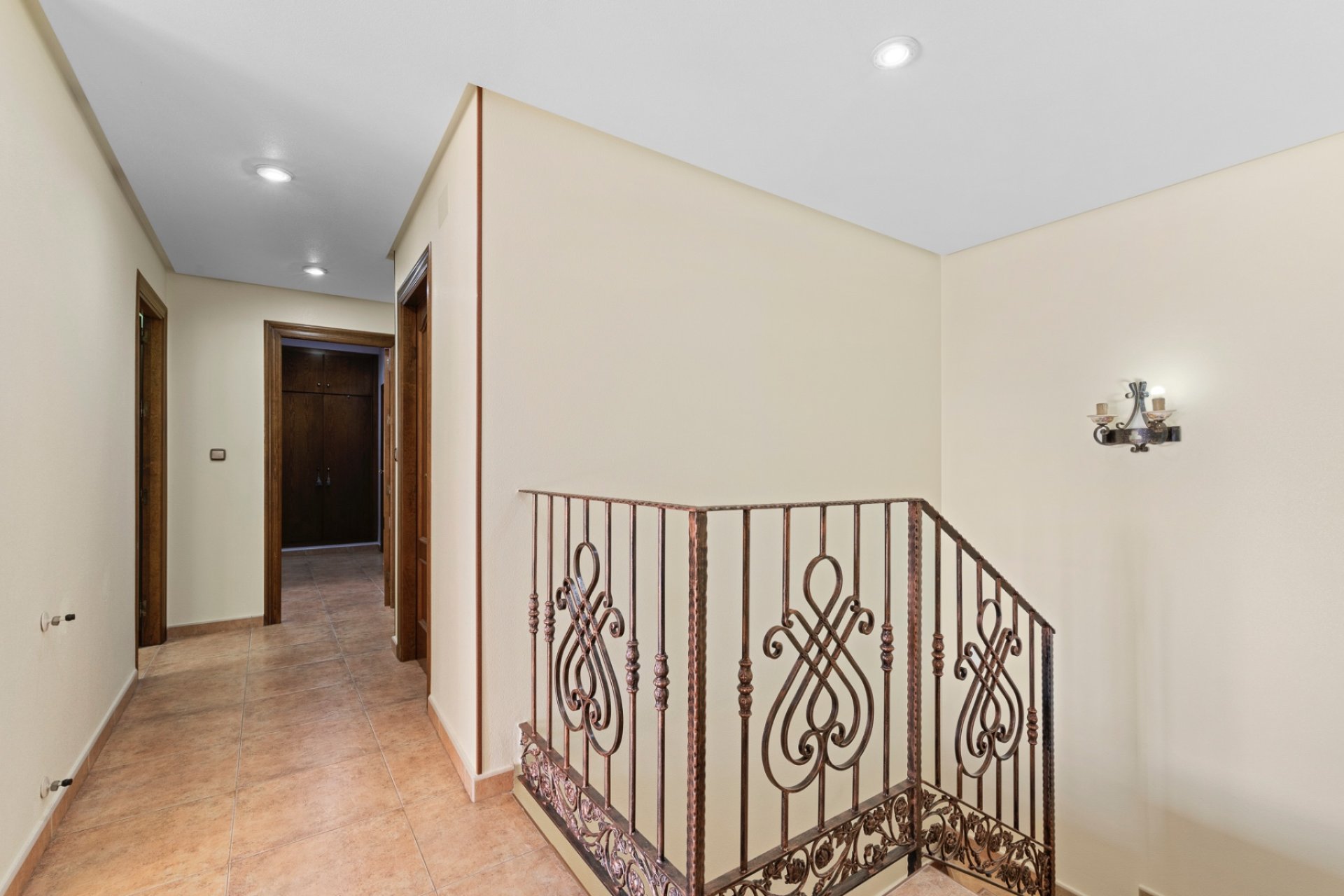 Återförsäljning - Finca -
Beniel - Carretera de Beniel