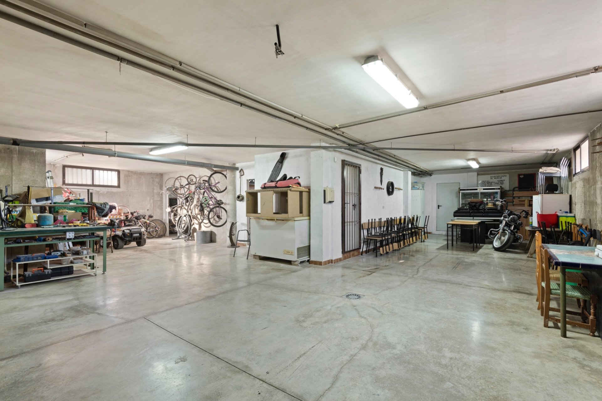 Återförsäljning - Finca -
Beniel - Carretera de Beniel