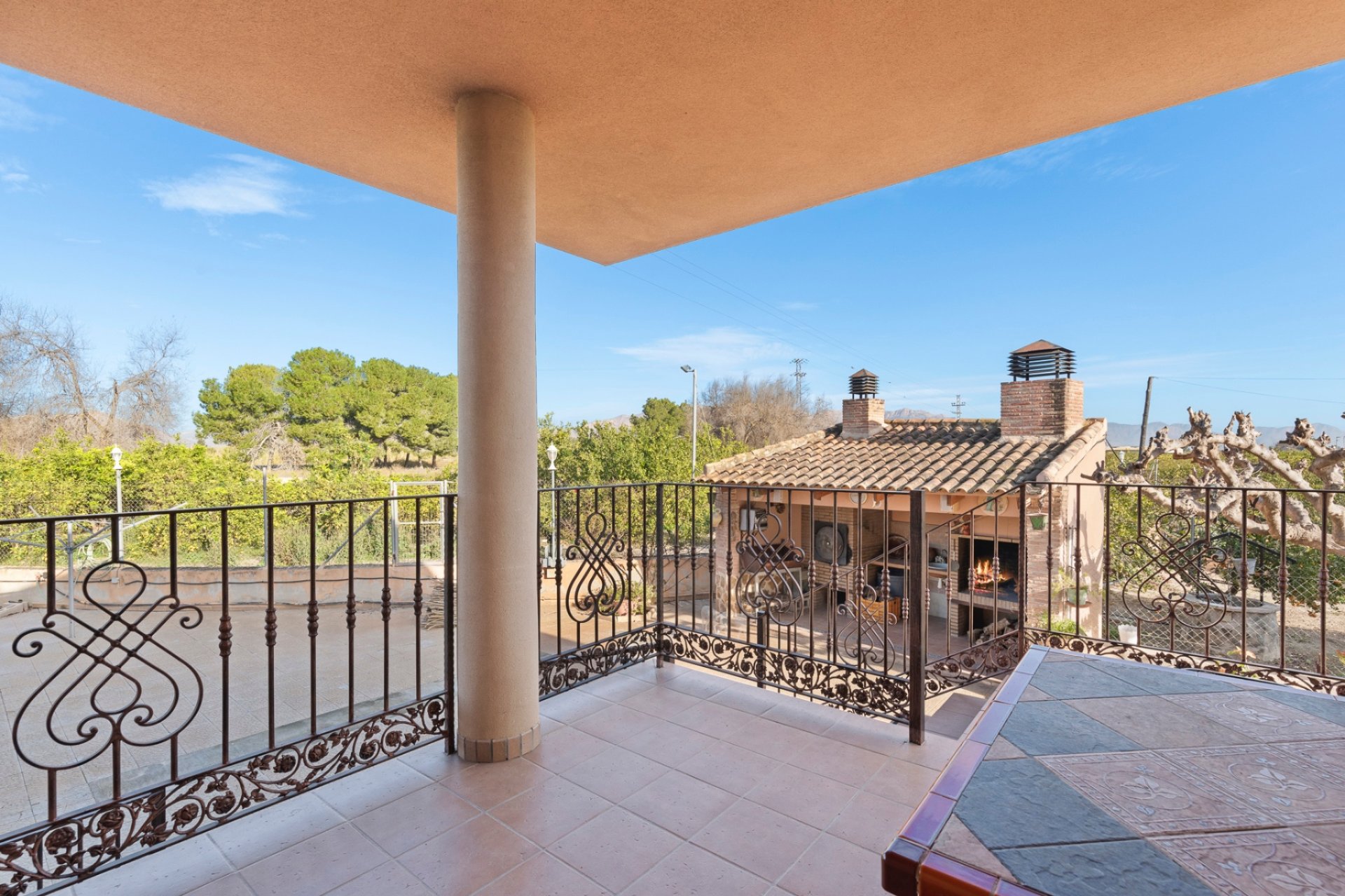 Återförsäljning - Finca -
Beniel - Carretera de Beniel