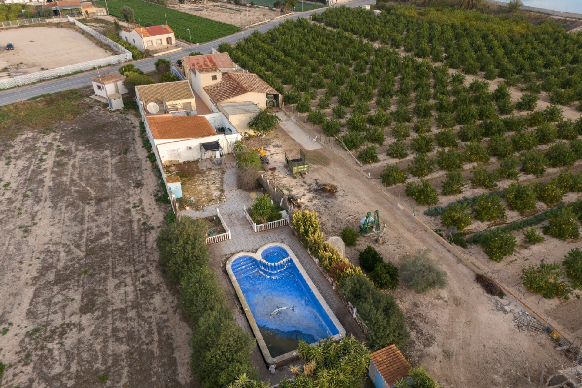 Återförsäljning - Finca / Country Property -
Orihuela