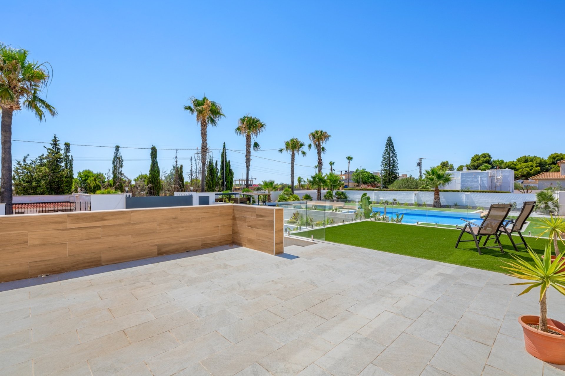 Återförsäljning - Finca -
Los Montesinos - La Herrada