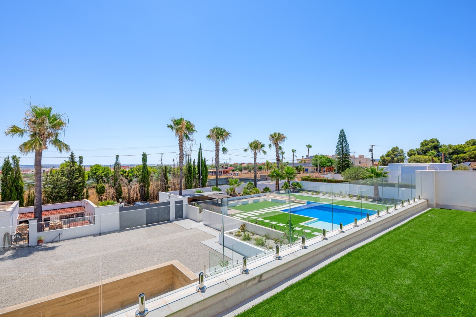 Återförsäljning - Finca -
Los Montesinos - La Herrada