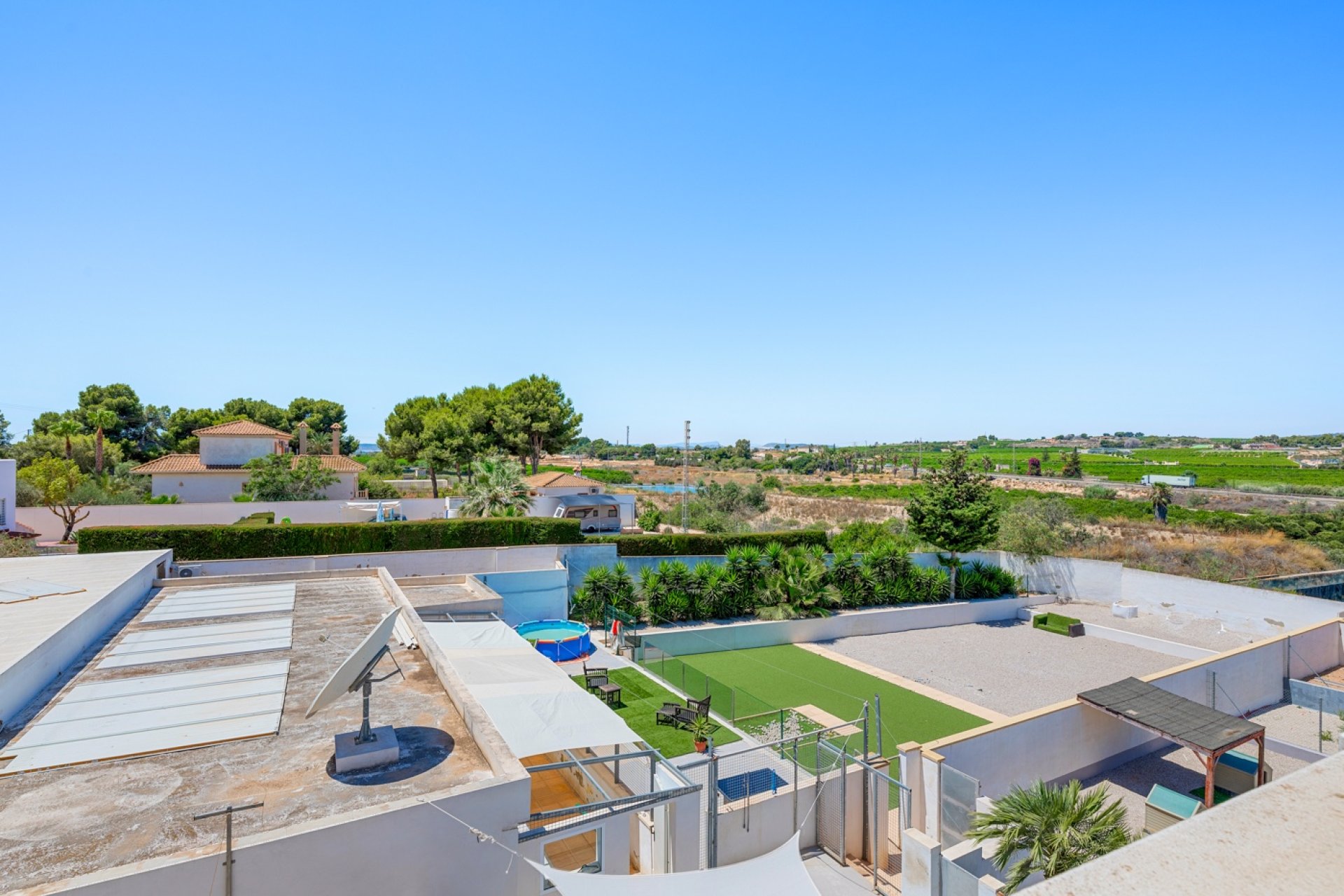 Återförsäljning - Finca -
Los Montesinos - La Herrada