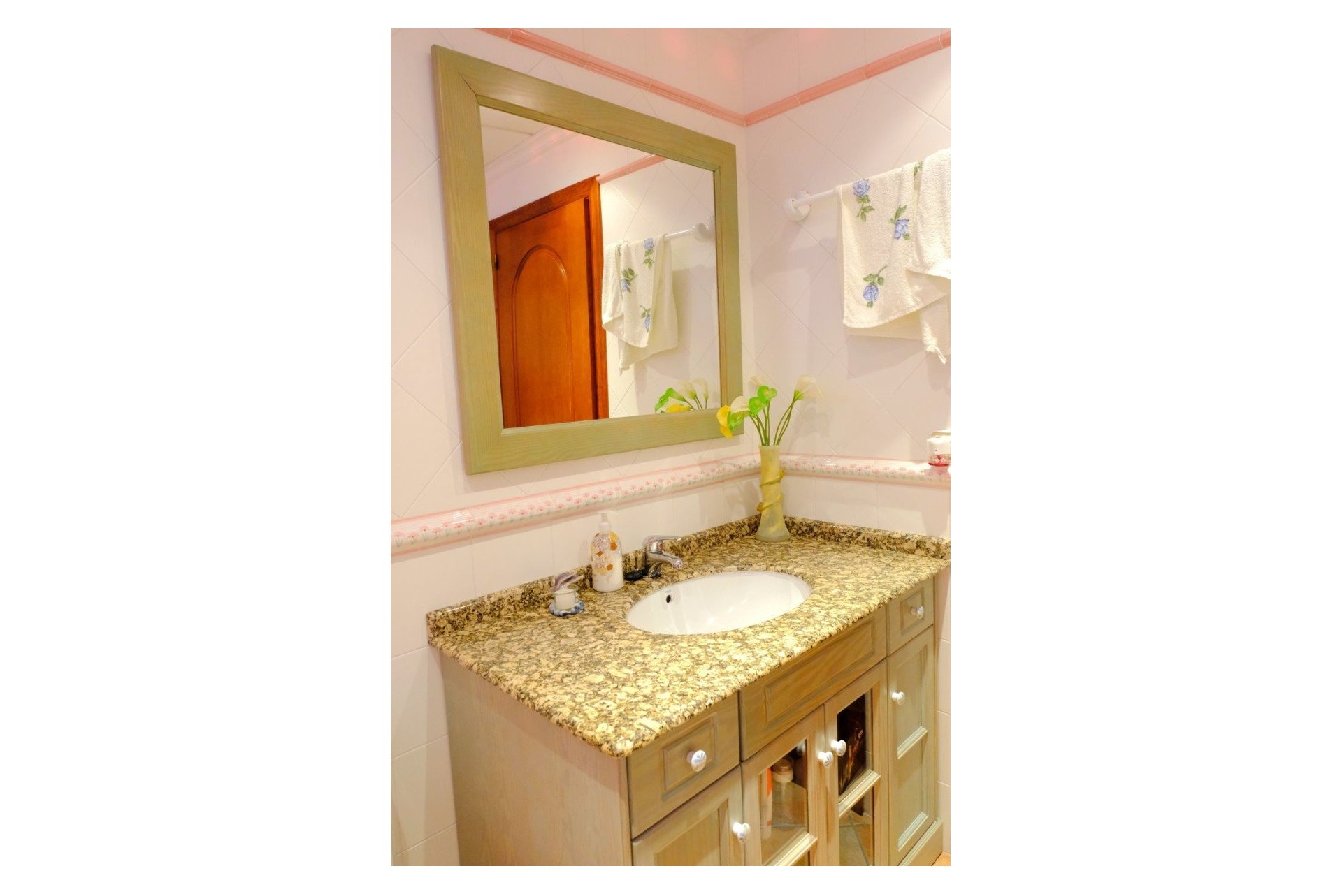 Återförsäljning - Finca -
Orihuela