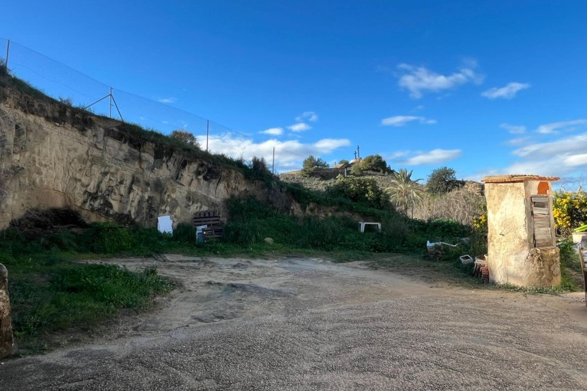 Återförsäljning - Finca -
Rojales - Centro