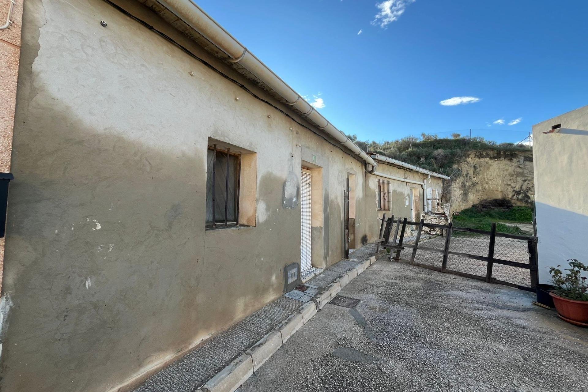 Återförsäljning - Finca -
Rojales - Centro