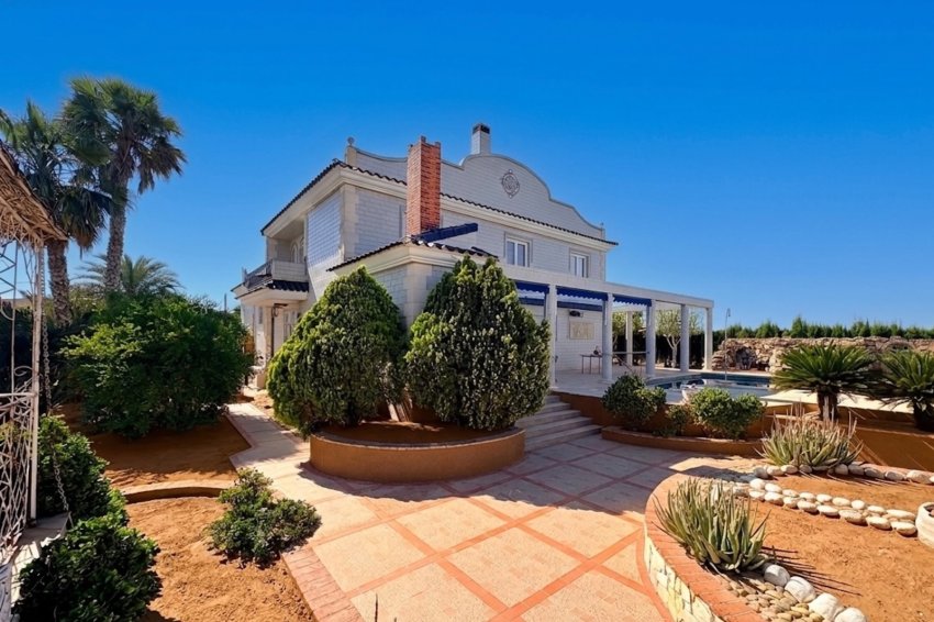 Återförsäljning - Finca -
San Fulgencio - La Marina