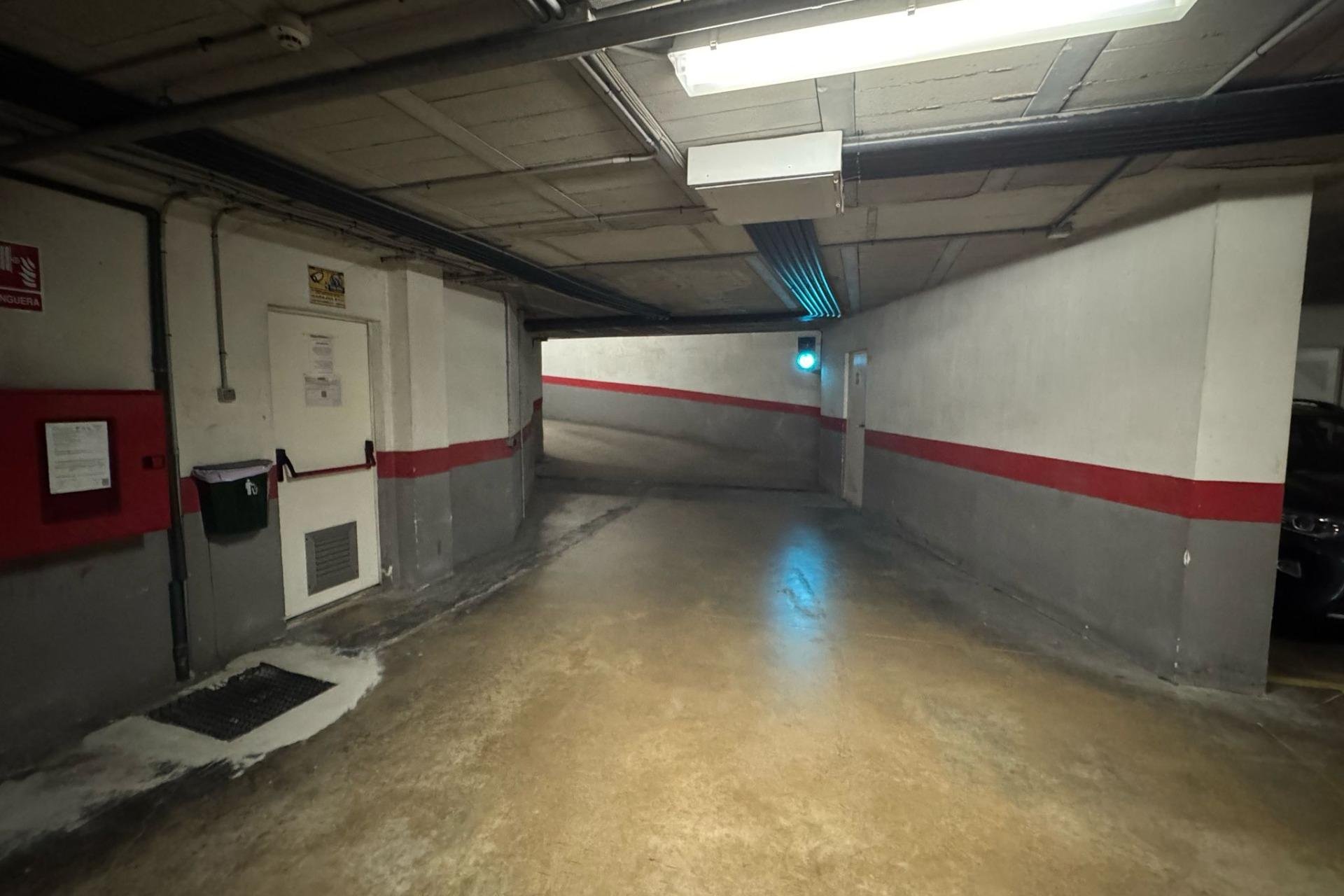 Återförsäljning - Garage -
Torrevieja - Center