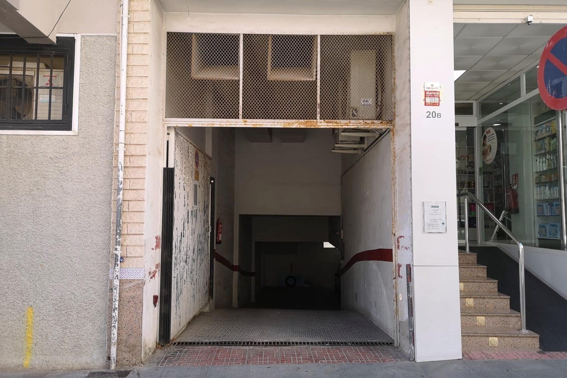 Återförsäljning - Garage -
Torrevieja - Center