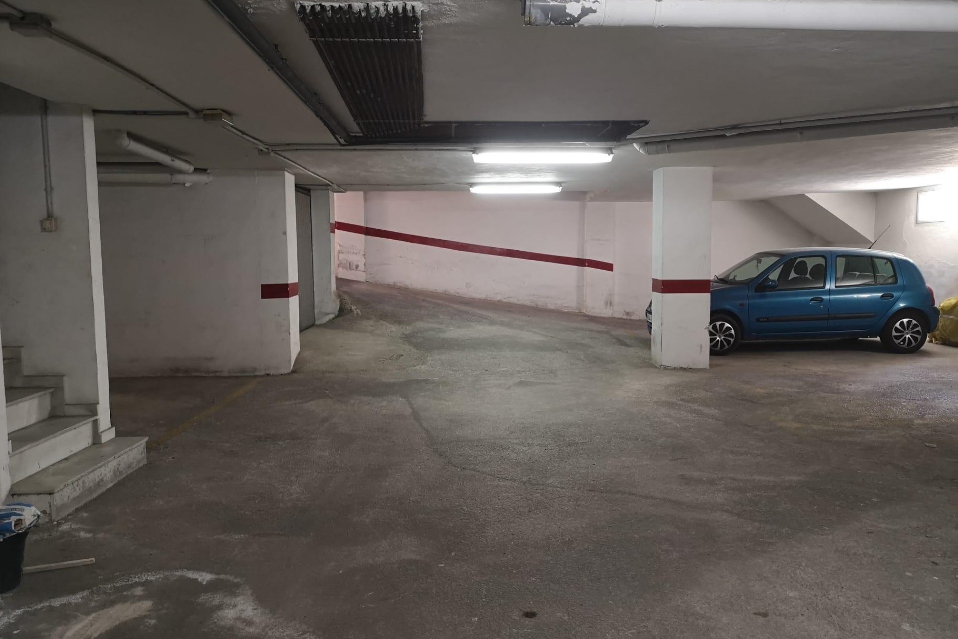 Återförsäljning - Garage -
Torrevieja - Center