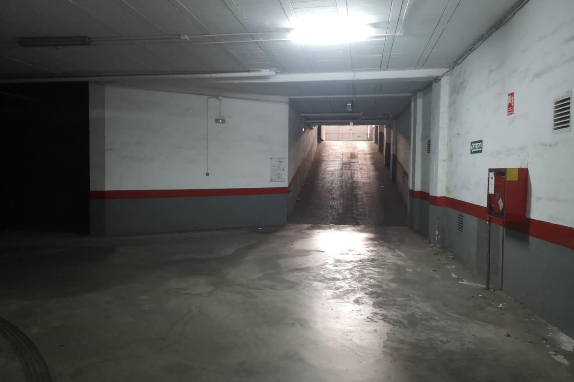 Återförsäljning - Garage -
Torrevieja - Estacion de autobuses