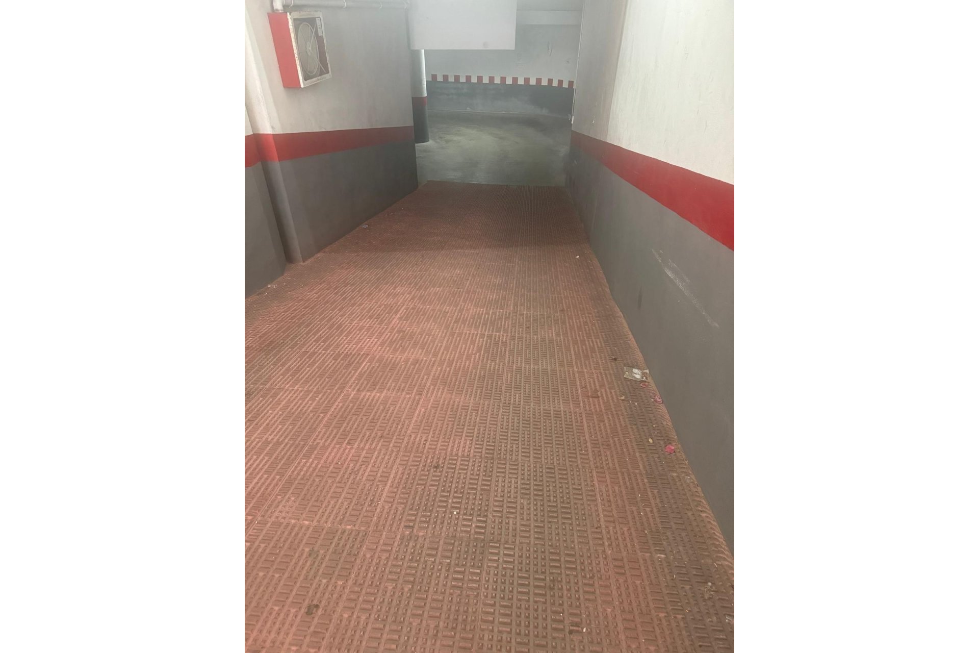 Återförsäljning - Garage -
Torrevieja - La Mata