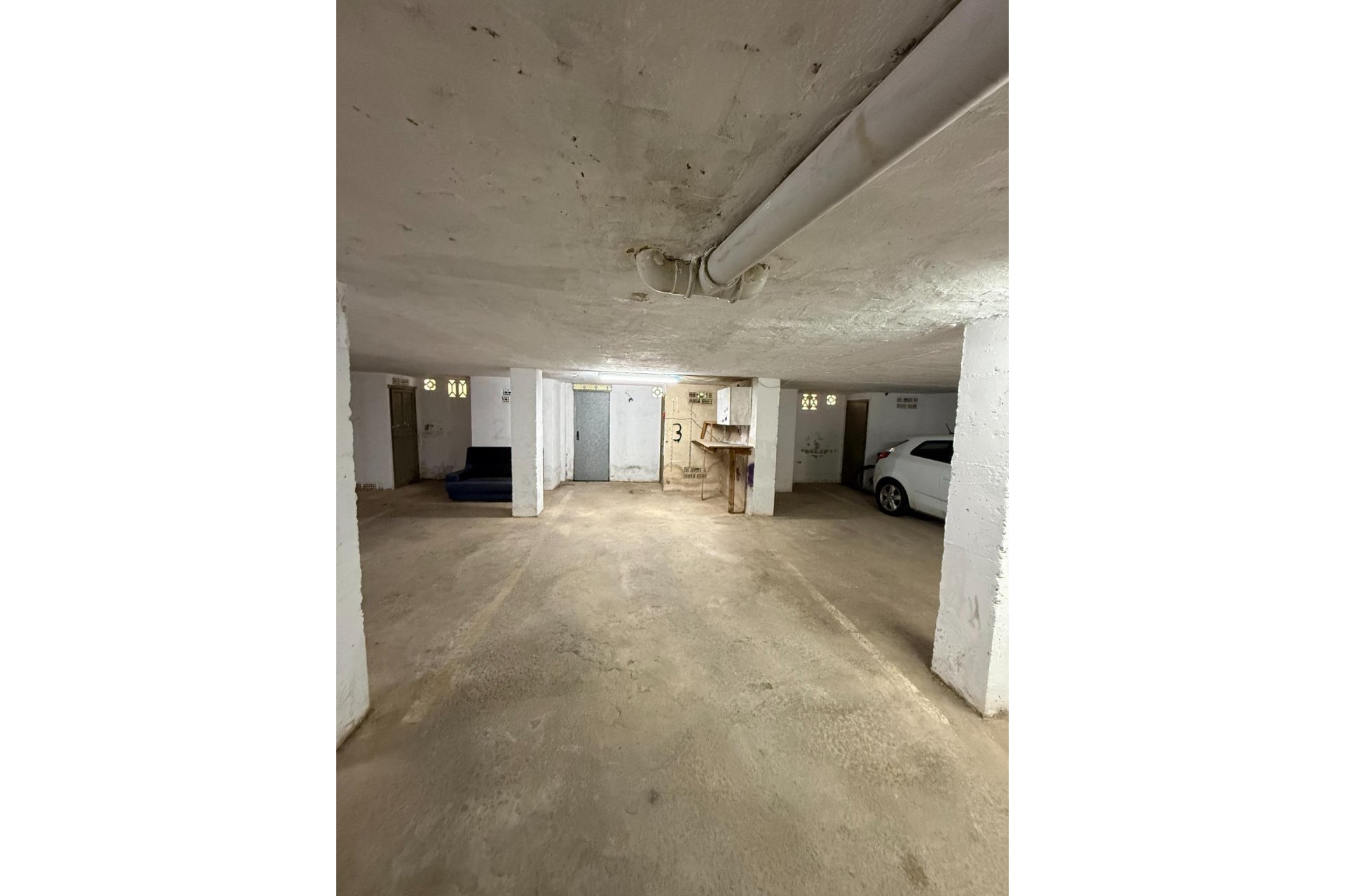 Återförsäljning - Garage -
Torrevieja - Playa del Cura