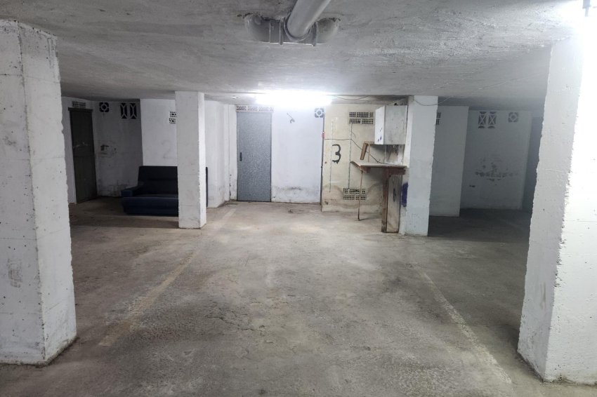 Återförsäljning - Garage -
Torrevieja - Playa del Cura